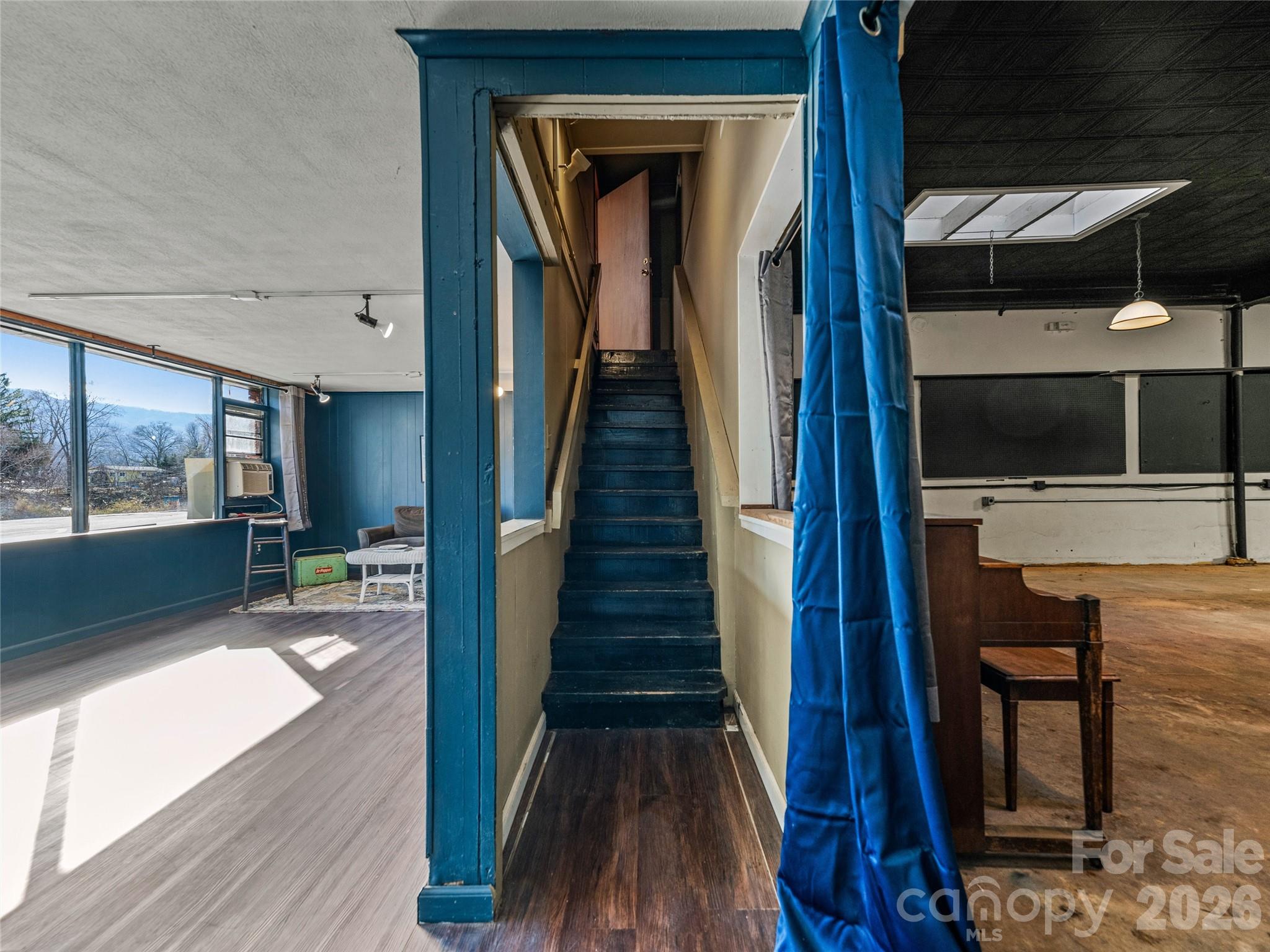 204 Sutton Avenue — Black Mountain