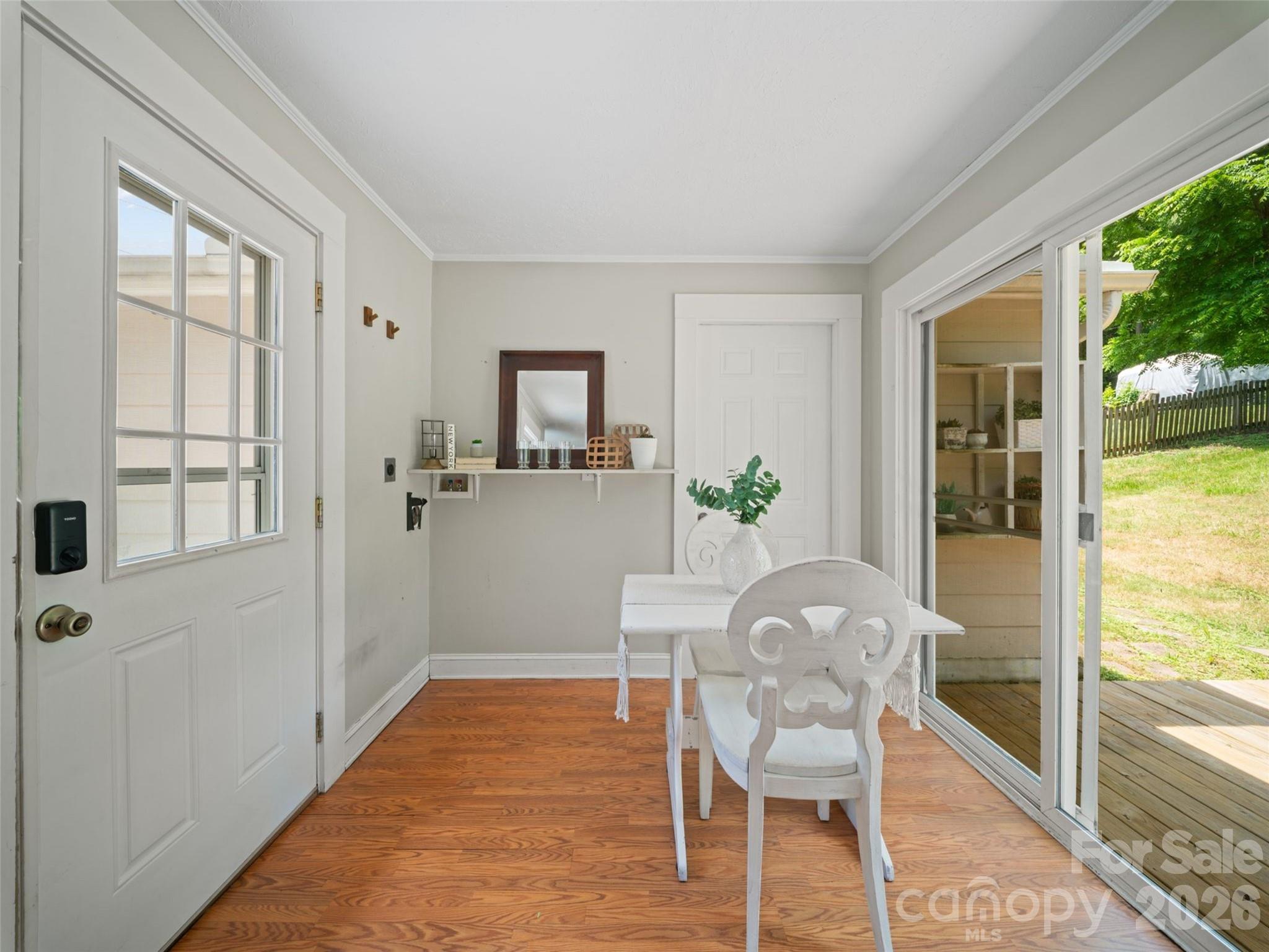 25 Nesbitt Street — Waynesville