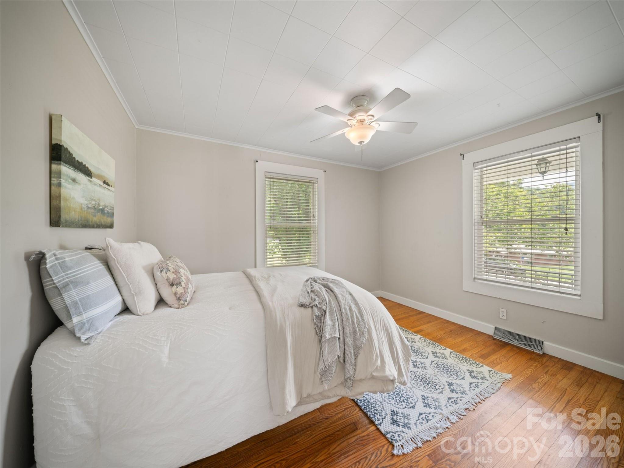 25 Nesbitt Street — Waynesville