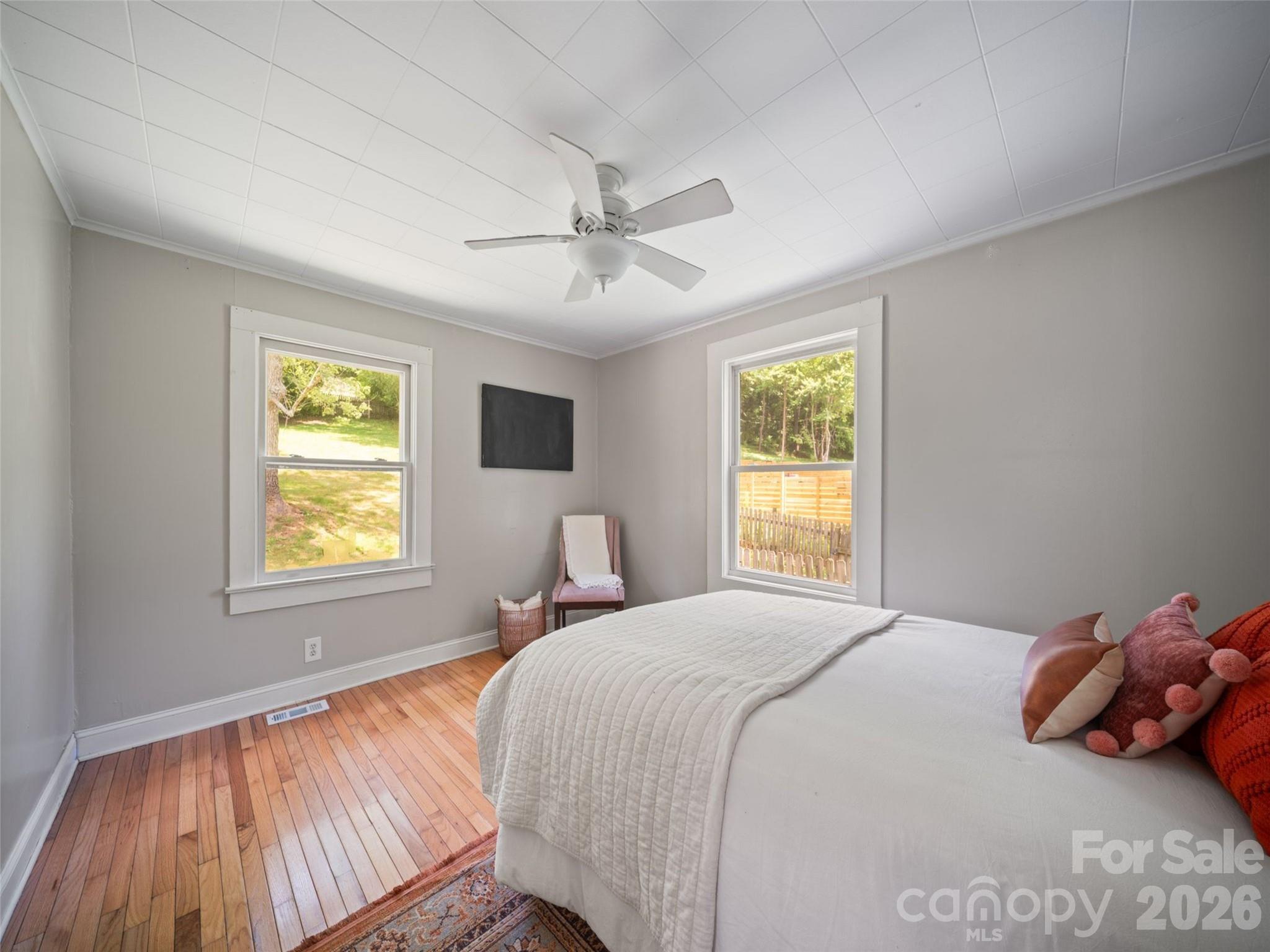25 Nesbitt Street — Waynesville