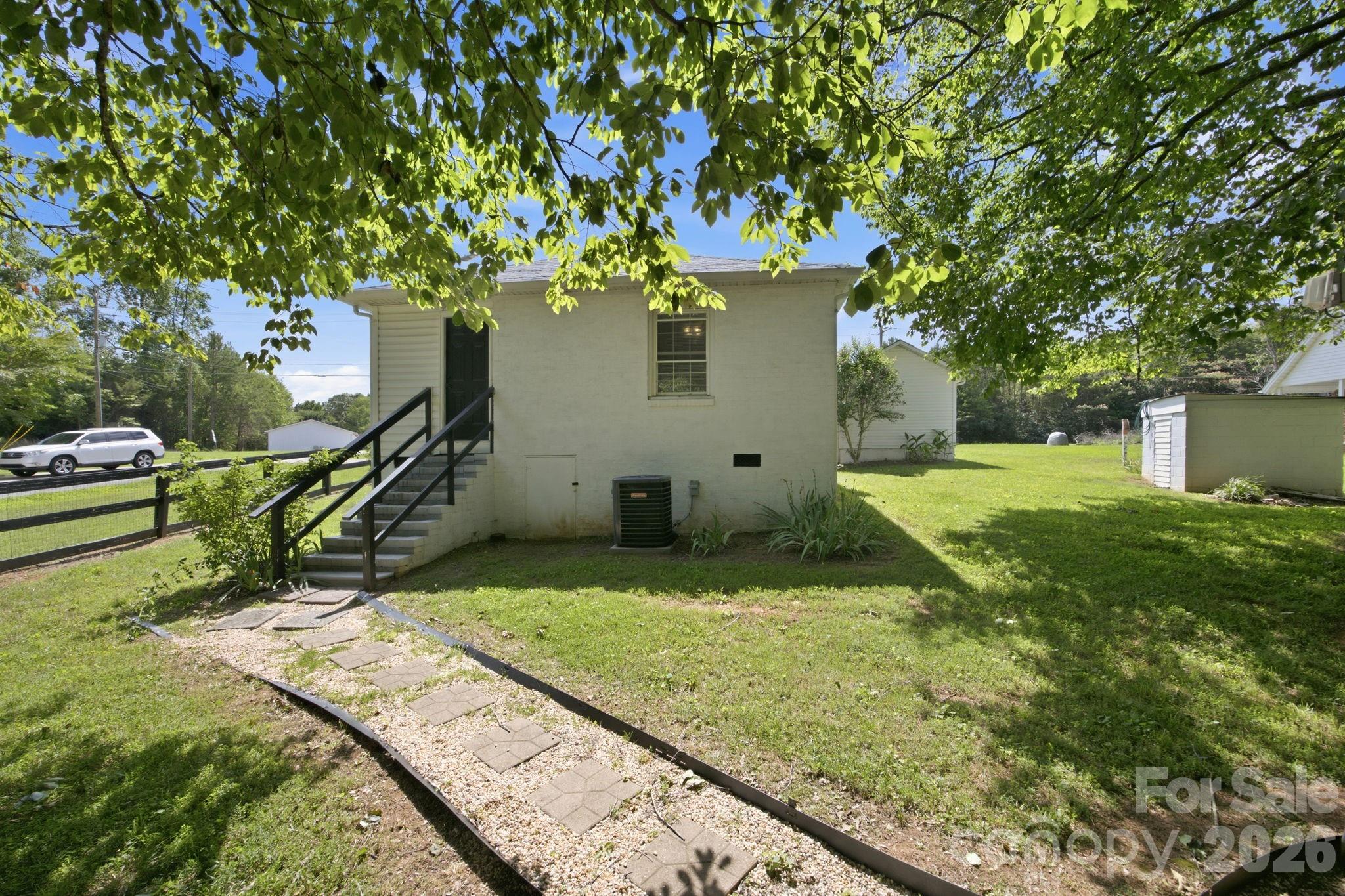 2693 Salem Church Road — Lincolnton