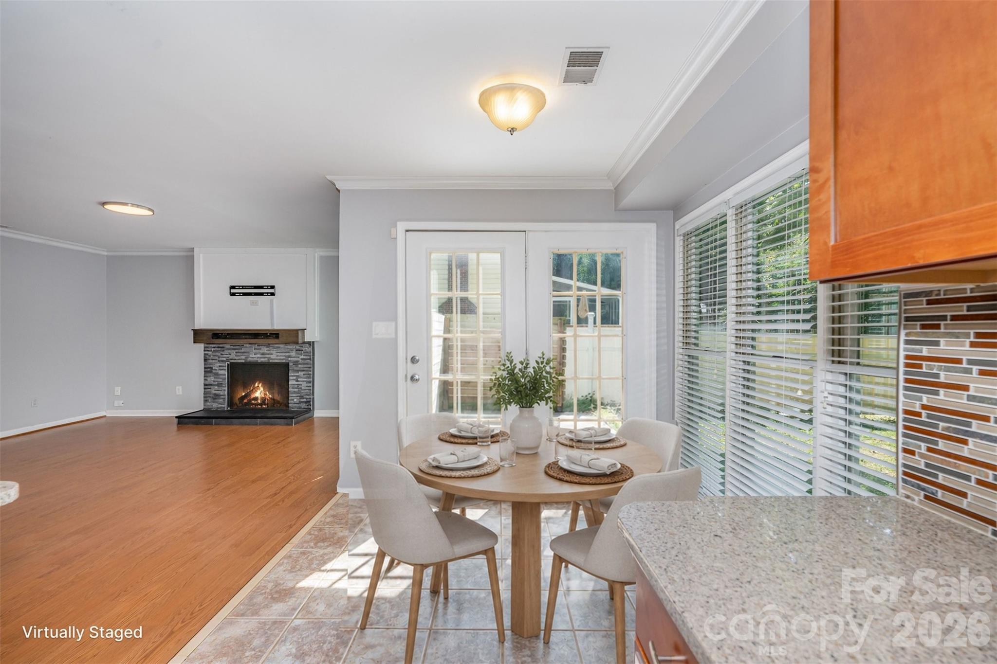 2213 Century Oaks Lane — Charlotte