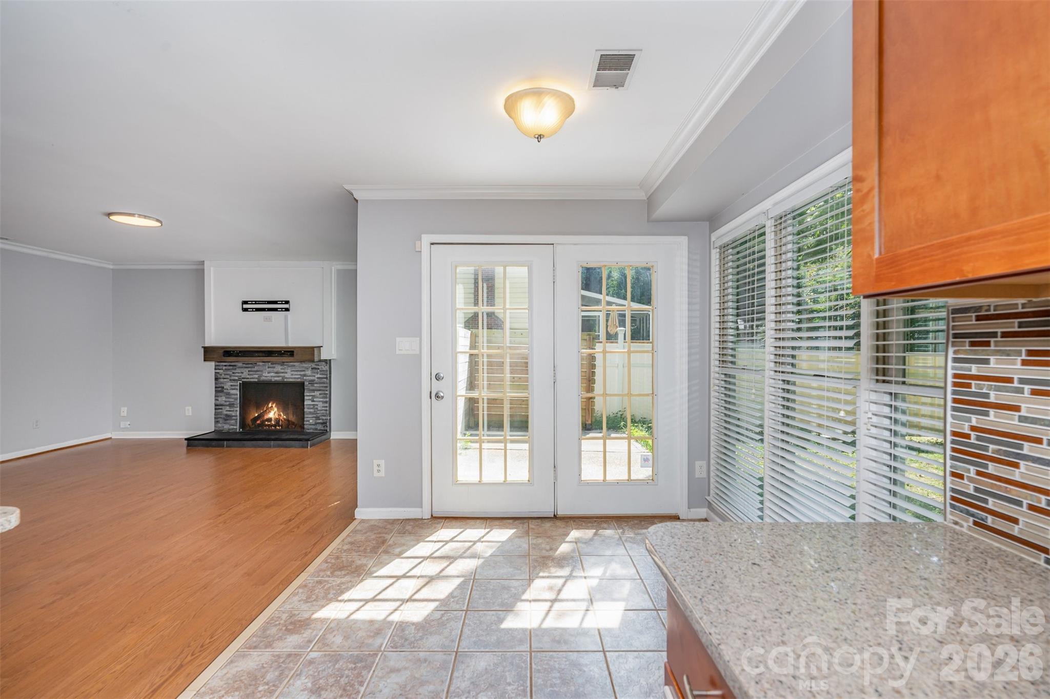 2213 Century Oaks Lane — Charlotte