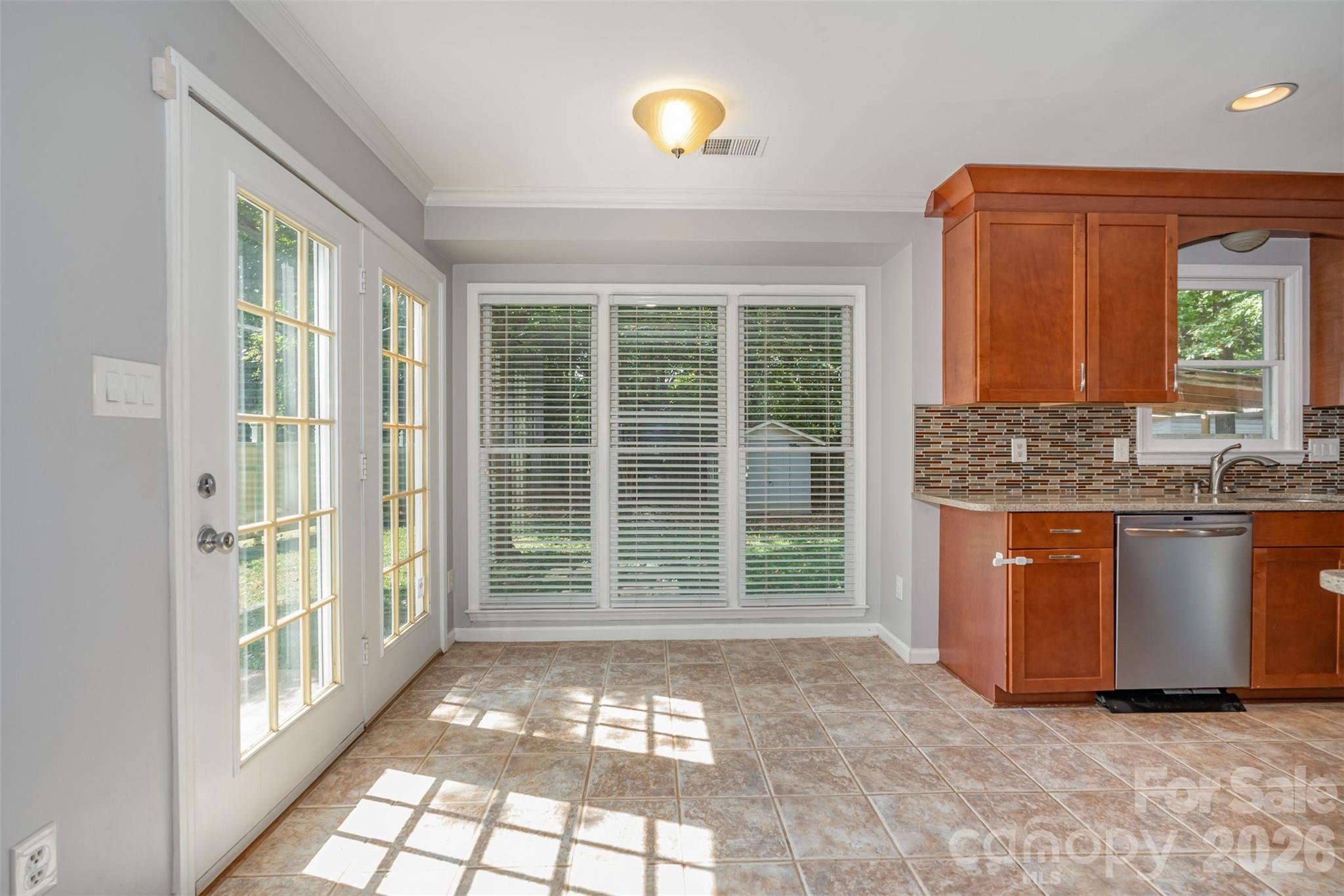 2213 Century Oaks Lane — Charlotte