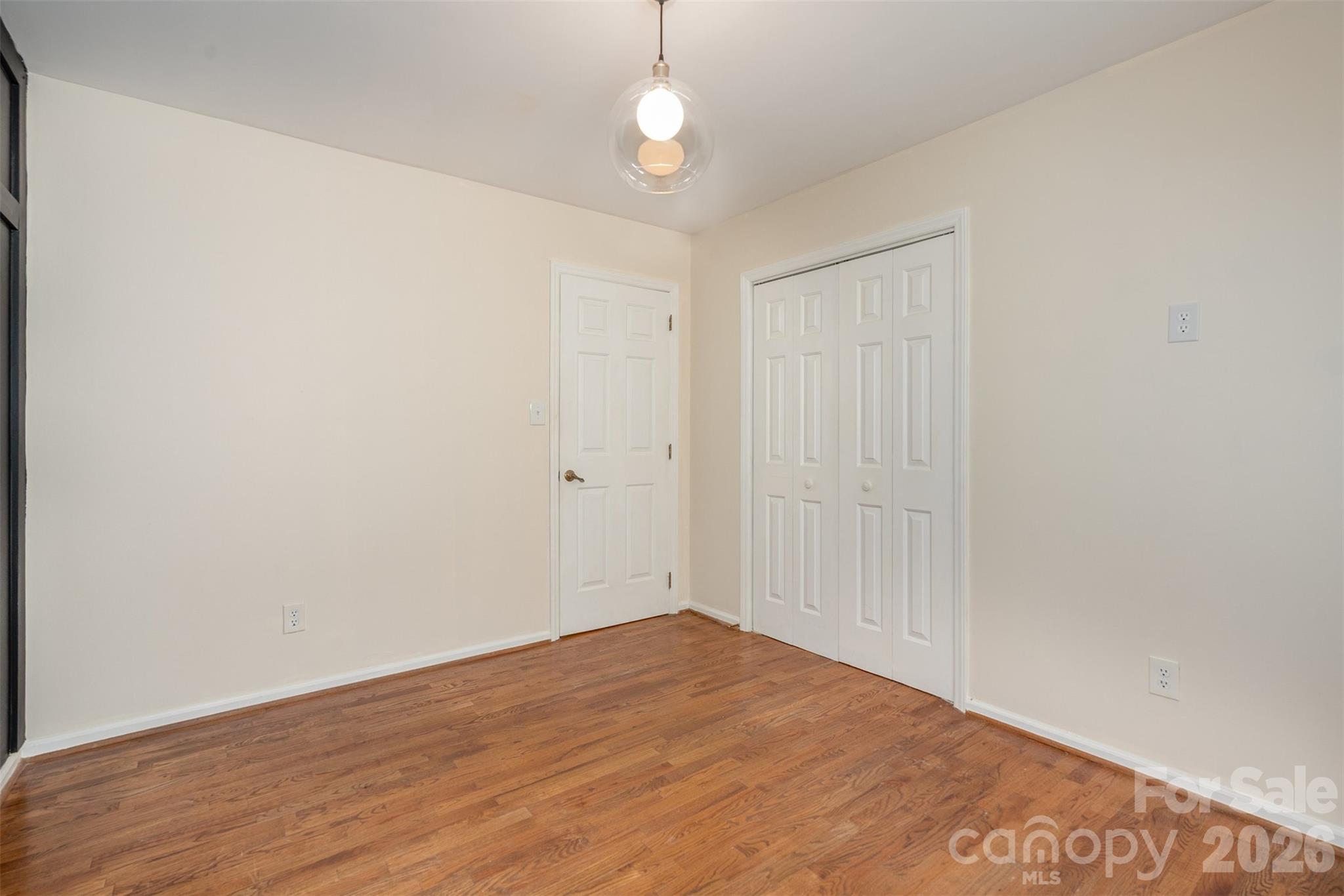 2213 Century Oaks Lane — Charlotte
