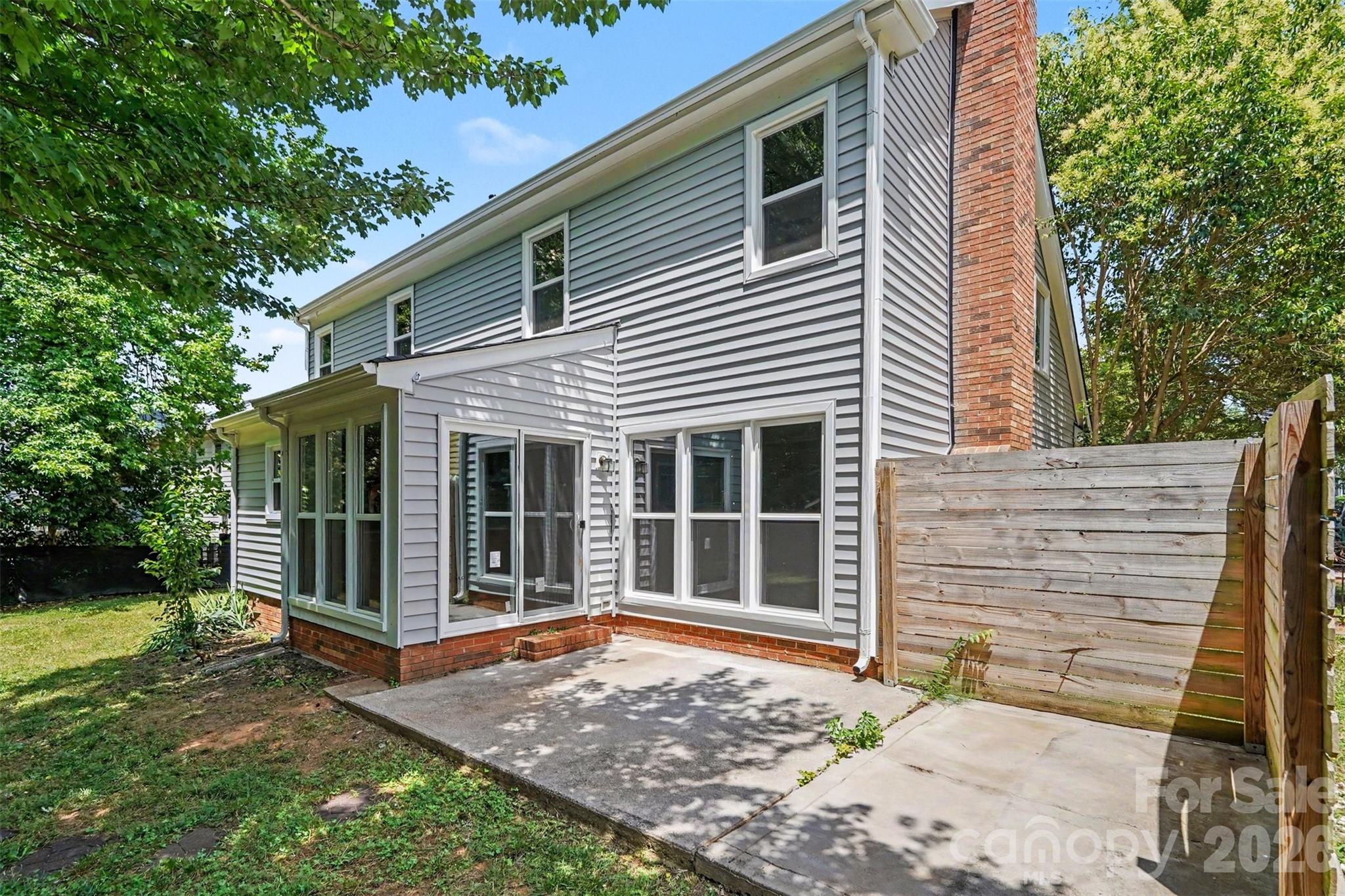 2213 Century Oaks Lane — Charlotte