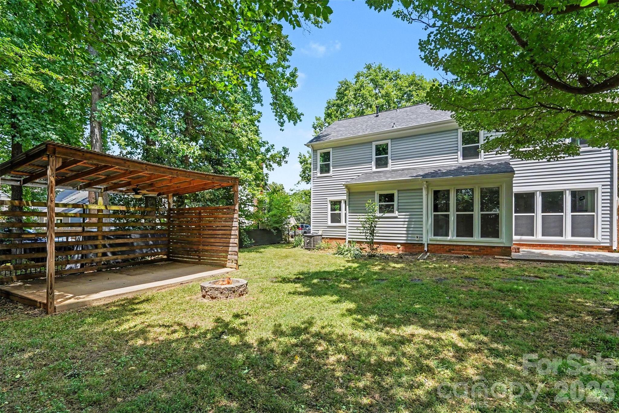 2213 Century Oaks Lane — Charlotte
