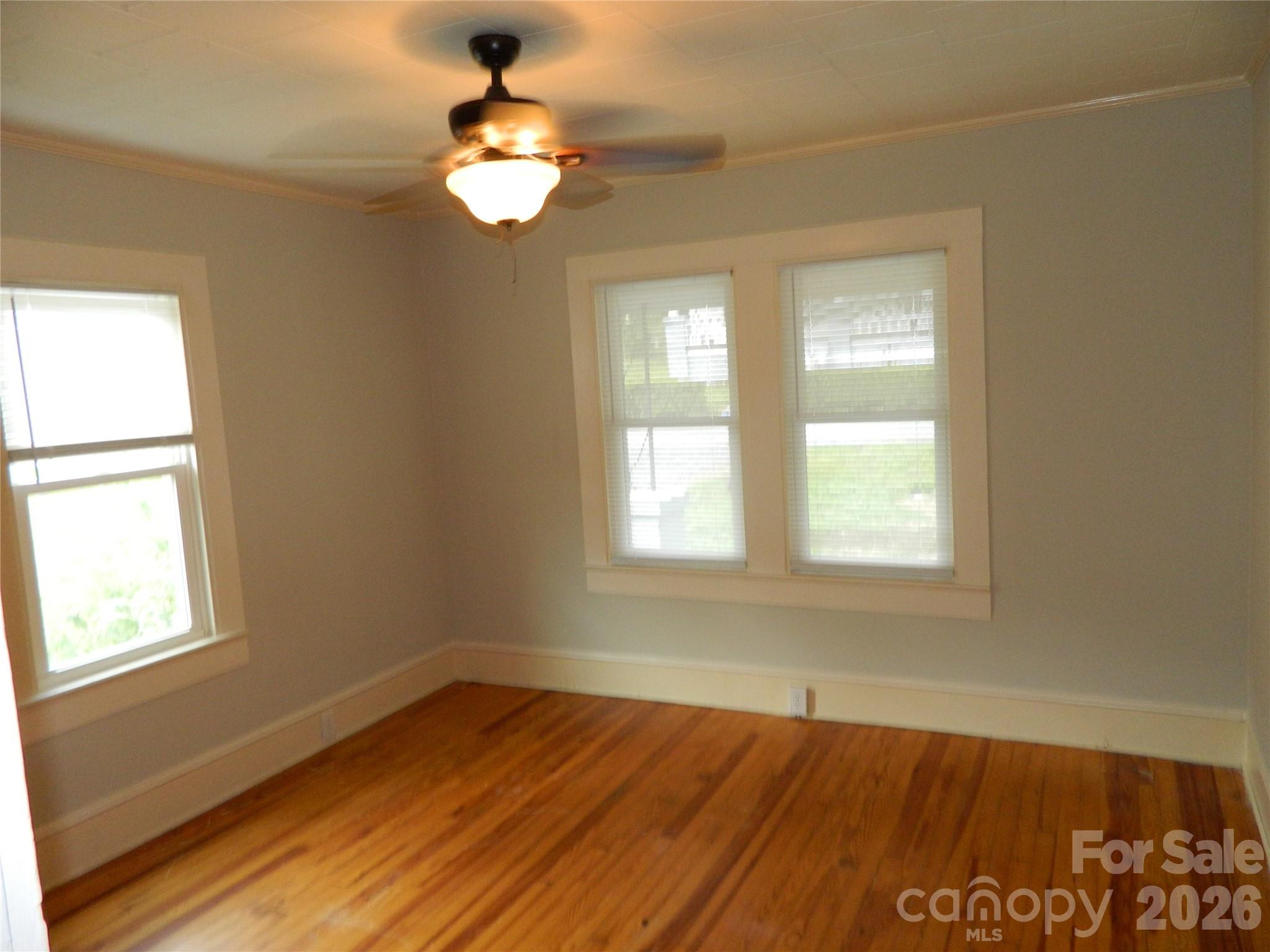 129 Edgebrook Place NW — Lenoir