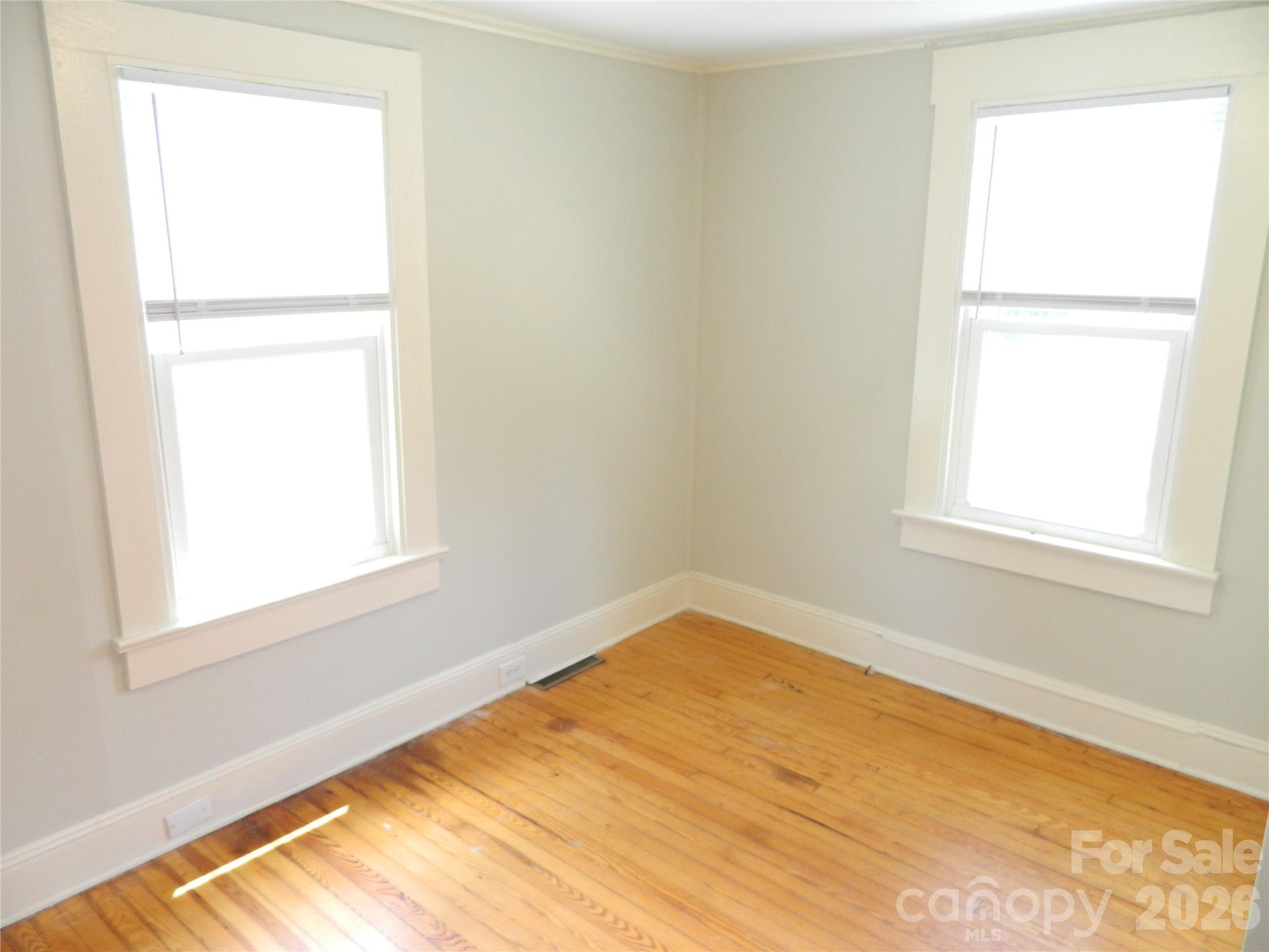 129 Edgebrook Place NW — Lenoir