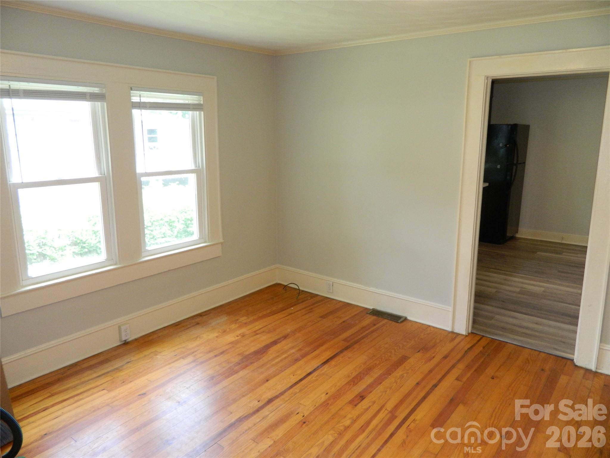 129 Edgebrook Place NW — Lenoir
