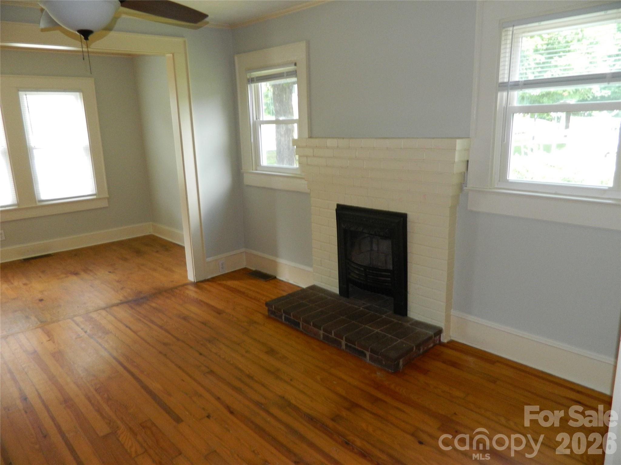 129 Edgebrook Place NW — Lenoir