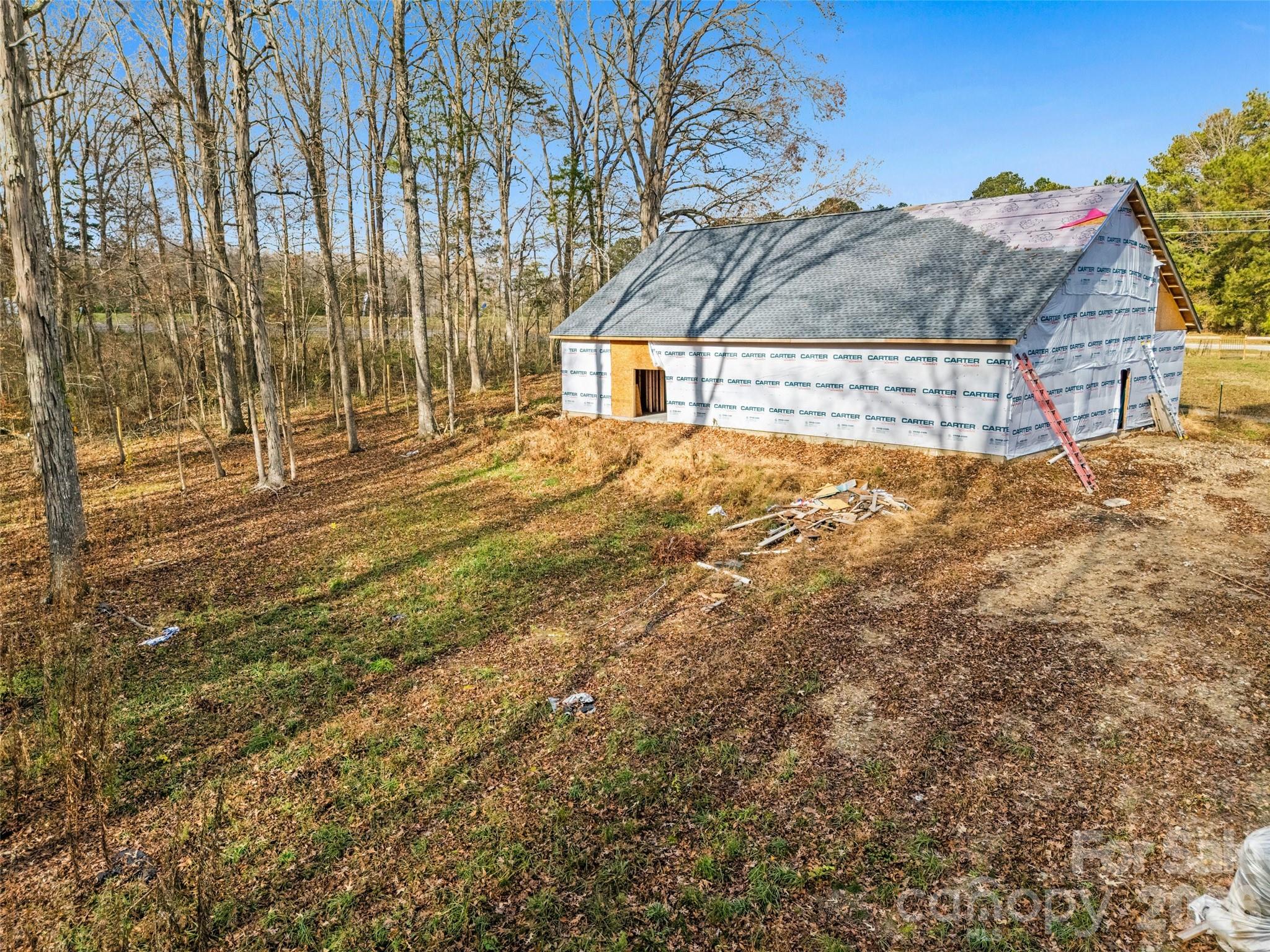 6027 Campbell Road — York