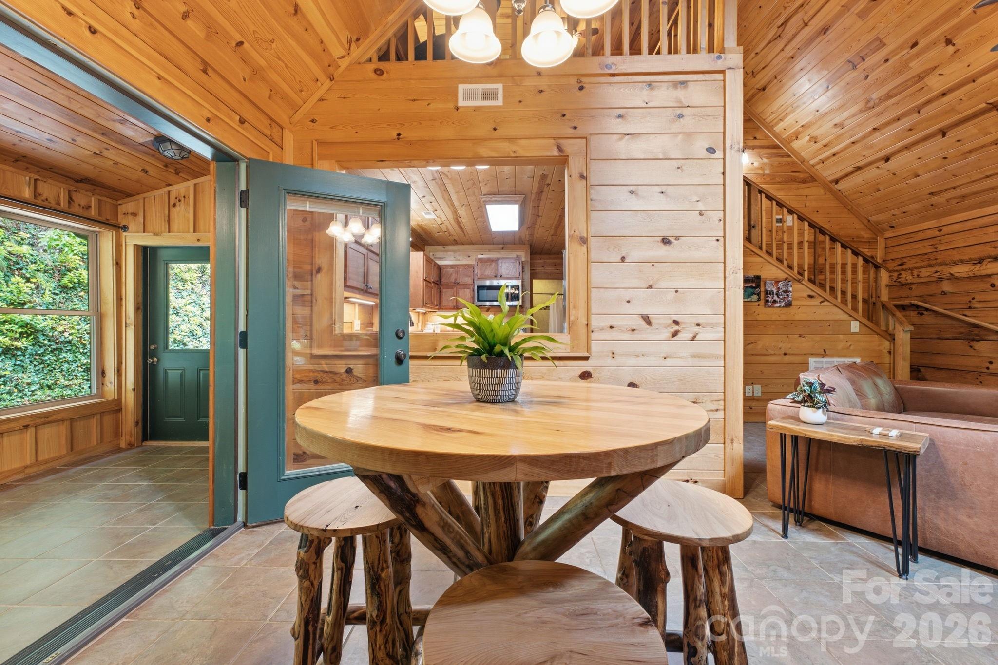 1026 High Top Mountain Road — Whittier