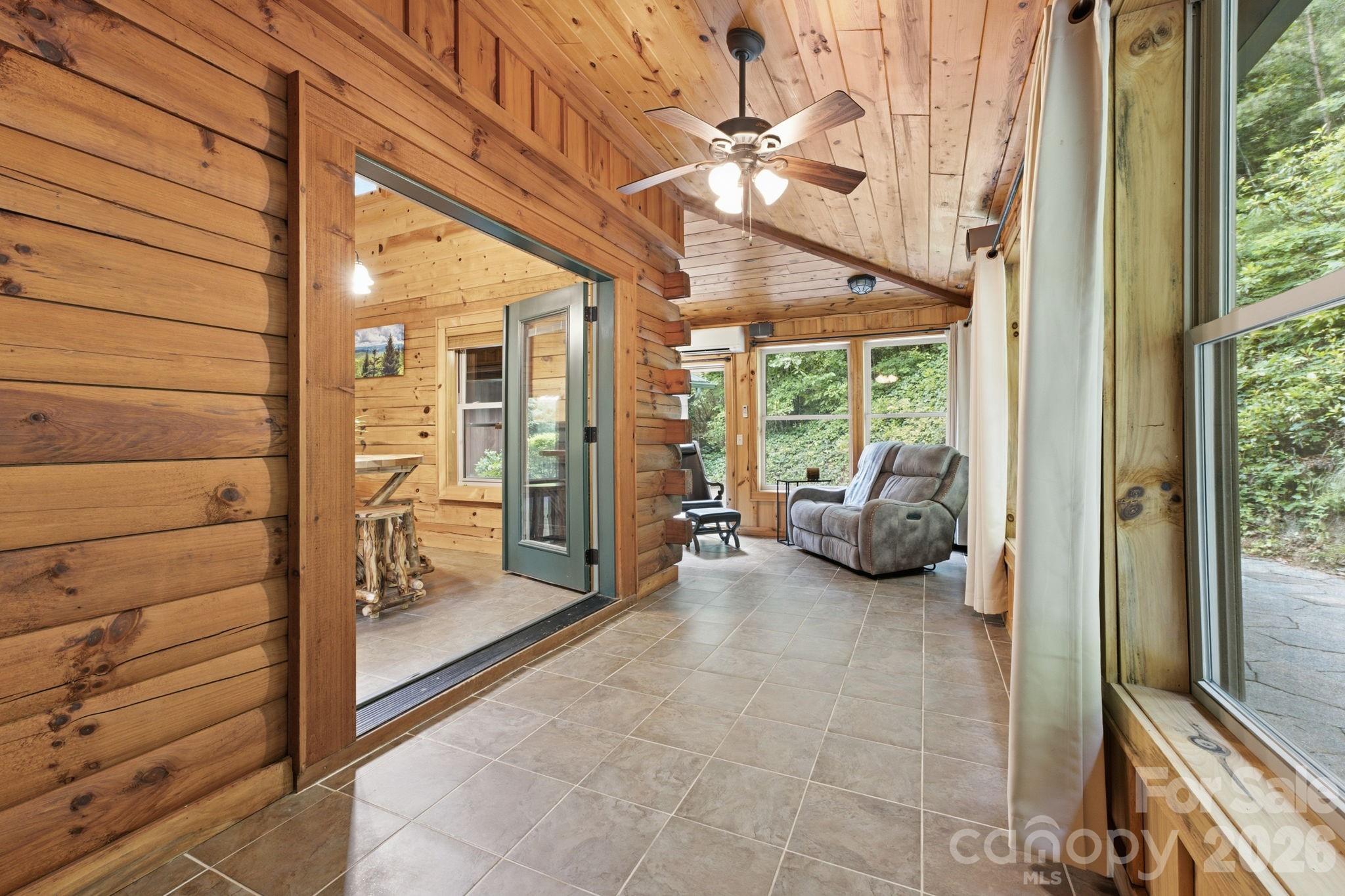 1026 High Top Mountain Road — Whittier
