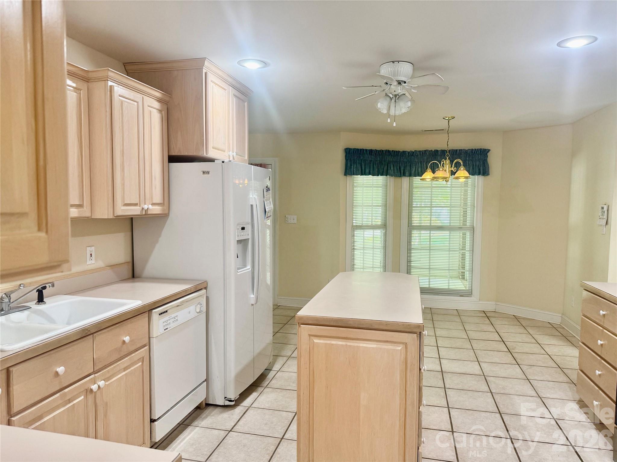112 Mooreland Drive NE — Conover