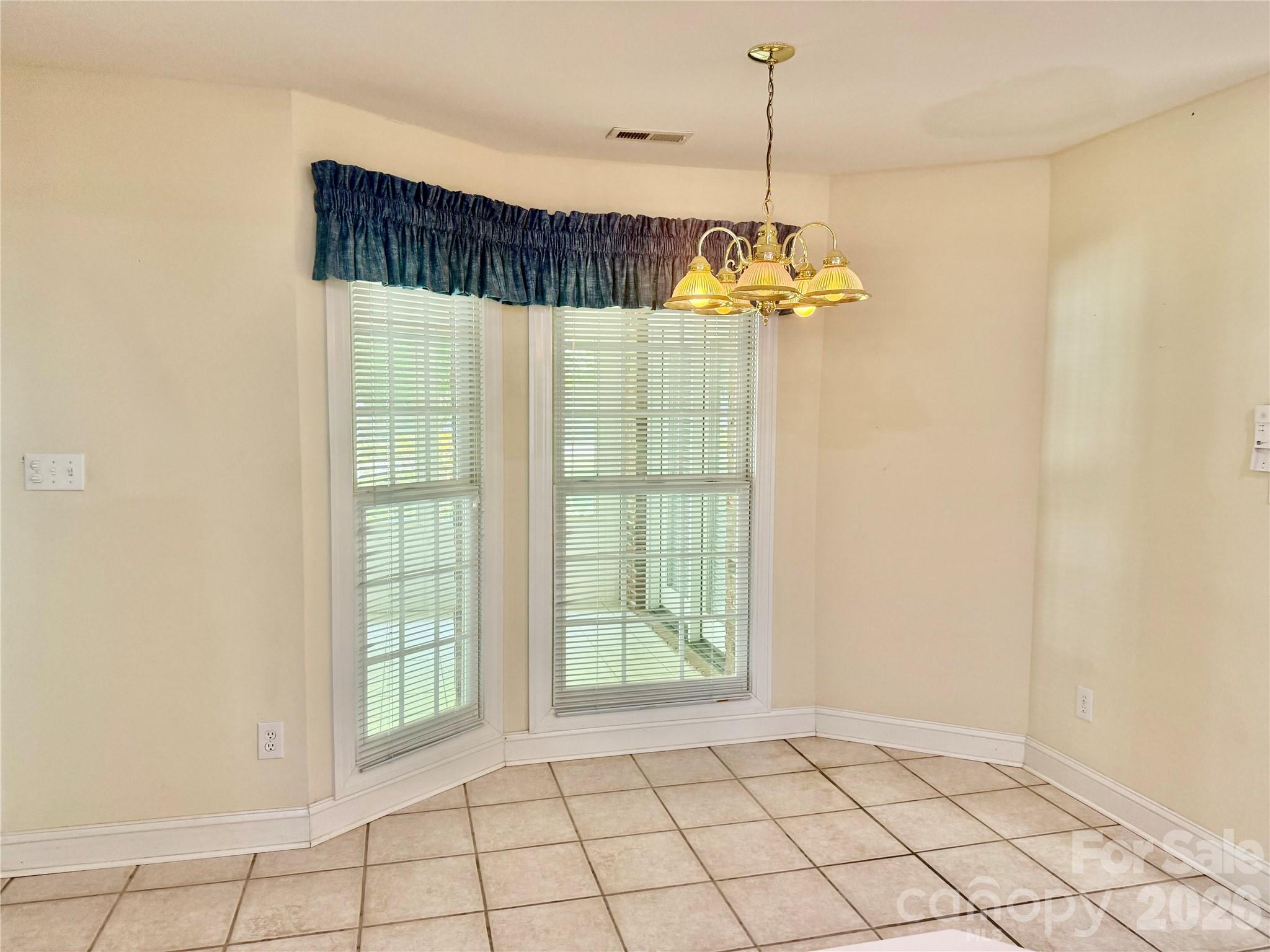 112 Mooreland Drive NE — Conover