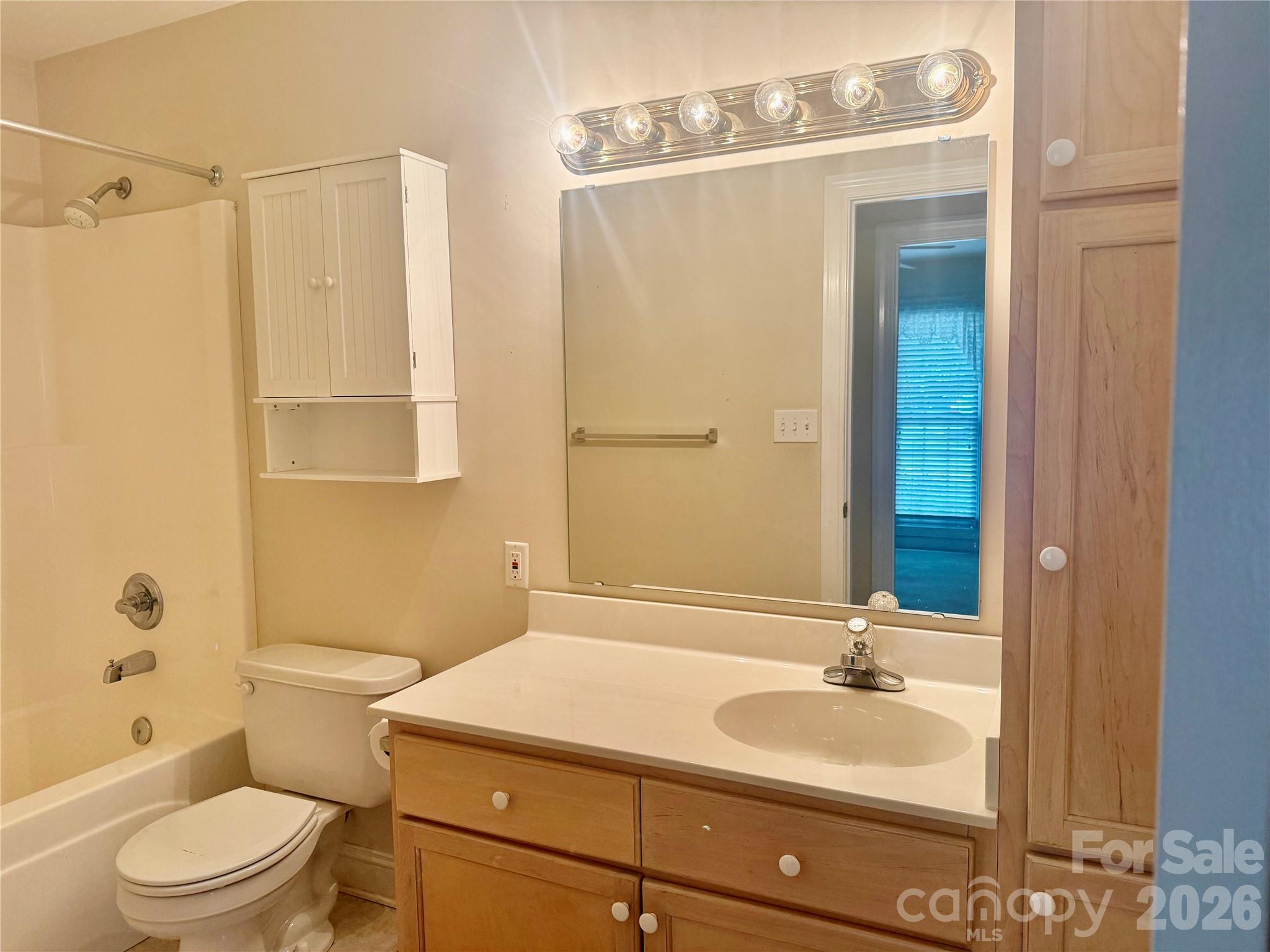 112 Mooreland Drive NE — Conover