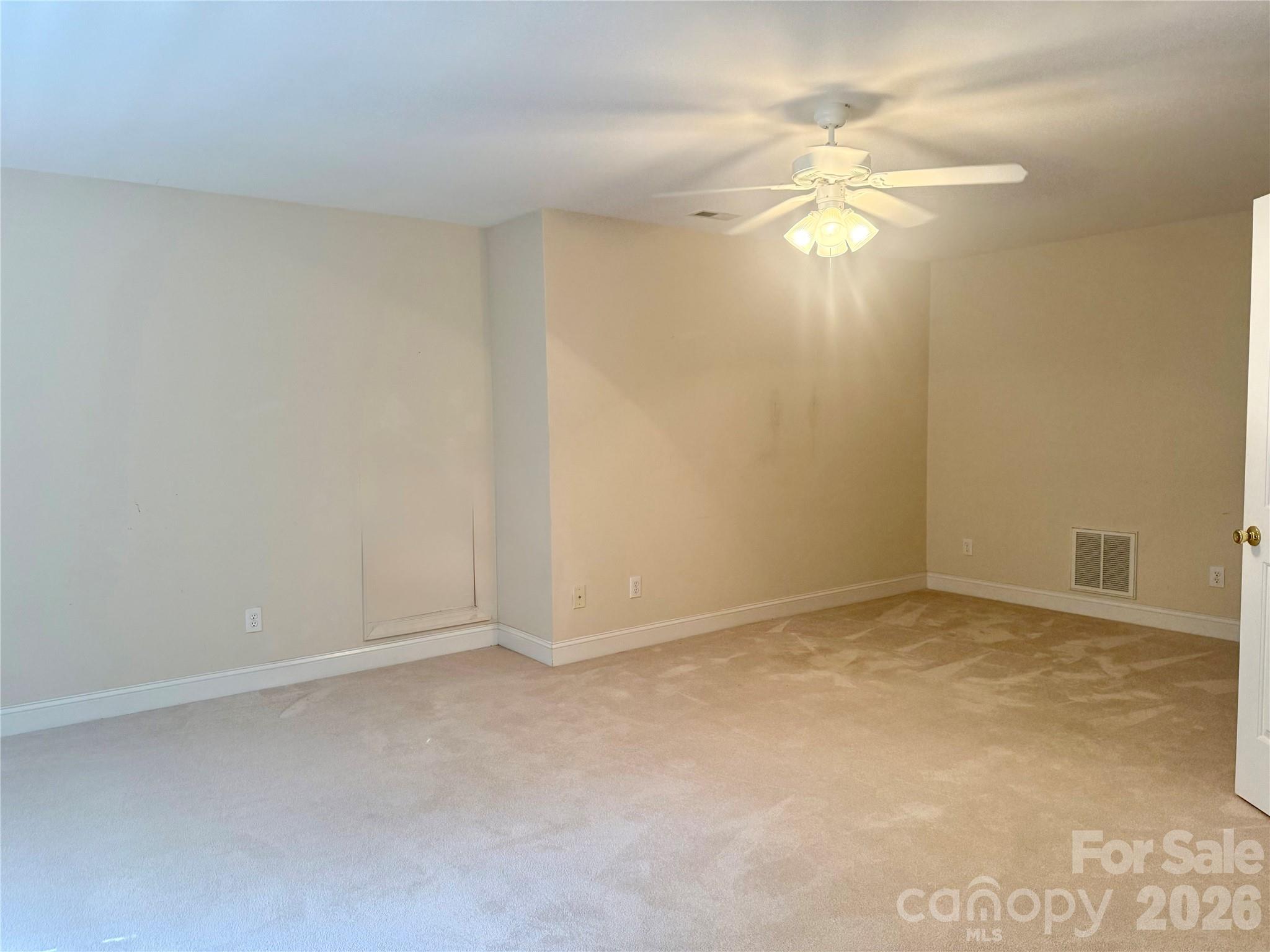112 Mooreland Drive NE — Conover
