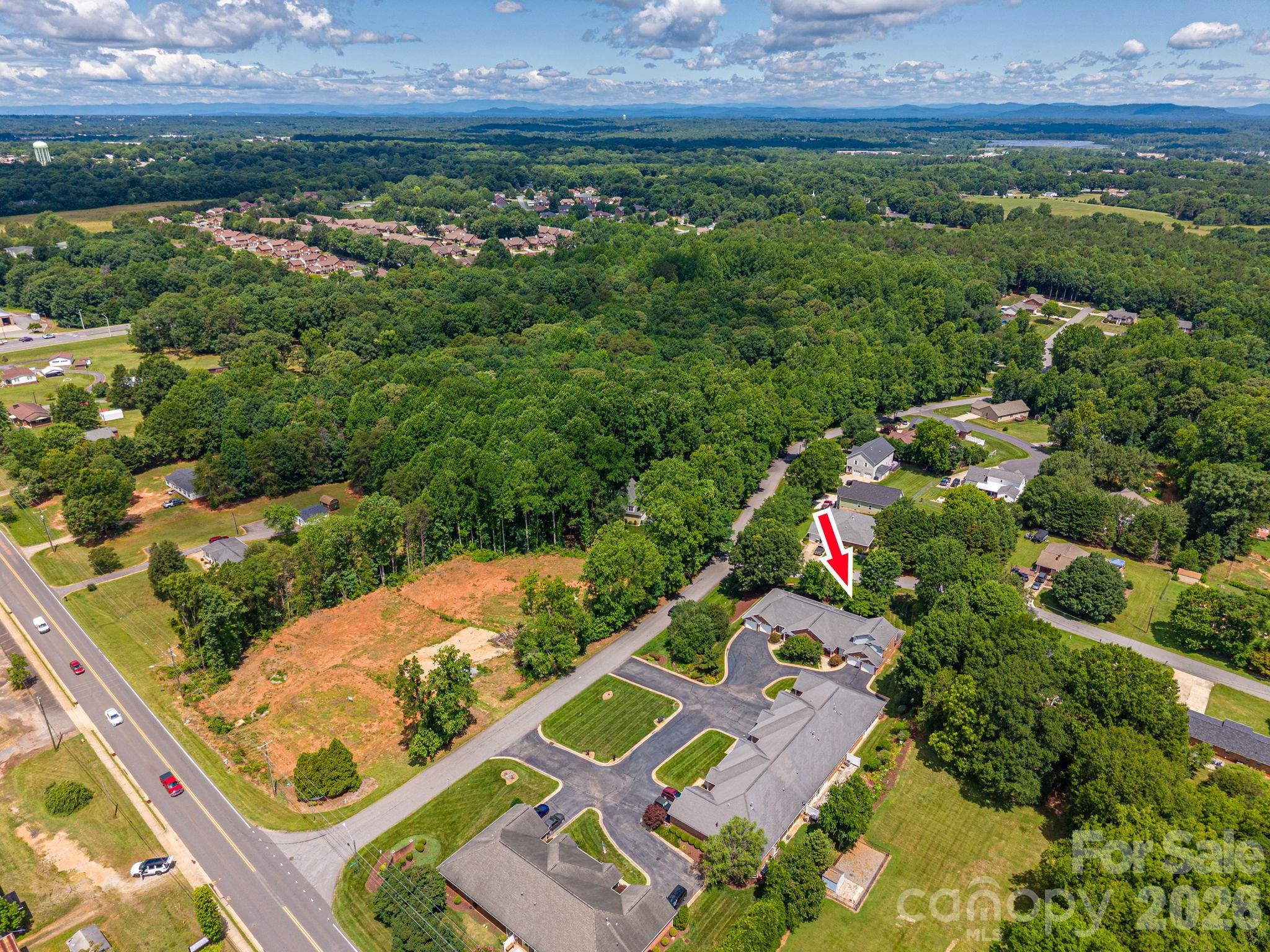 112 Mooreland Drive NE — Conover