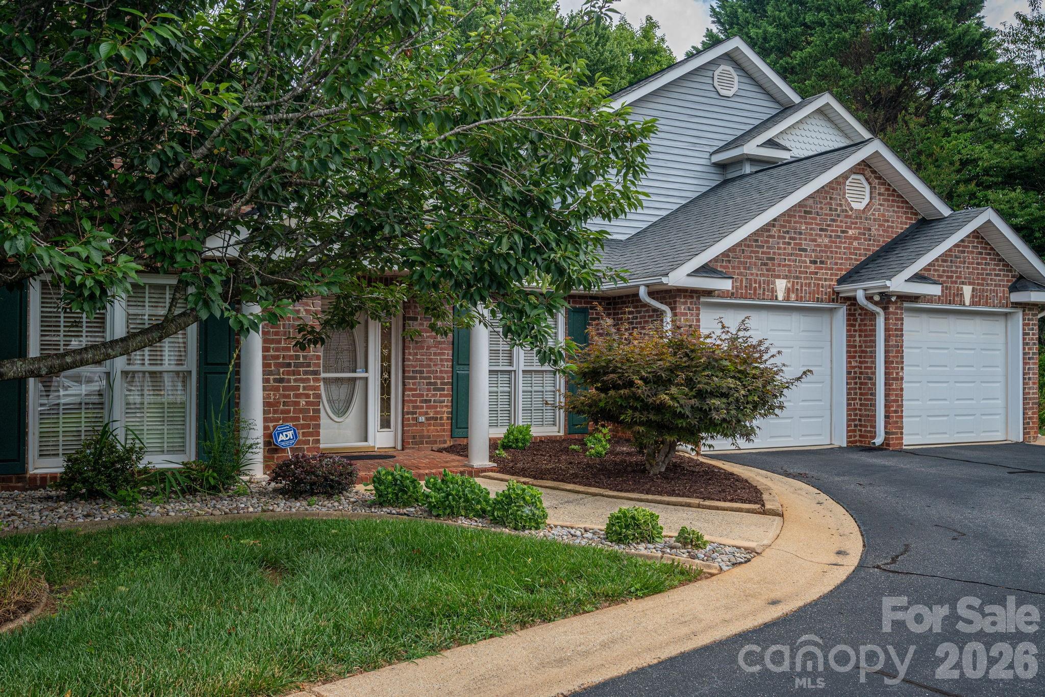 112 Mooreland Drive NE — Conover