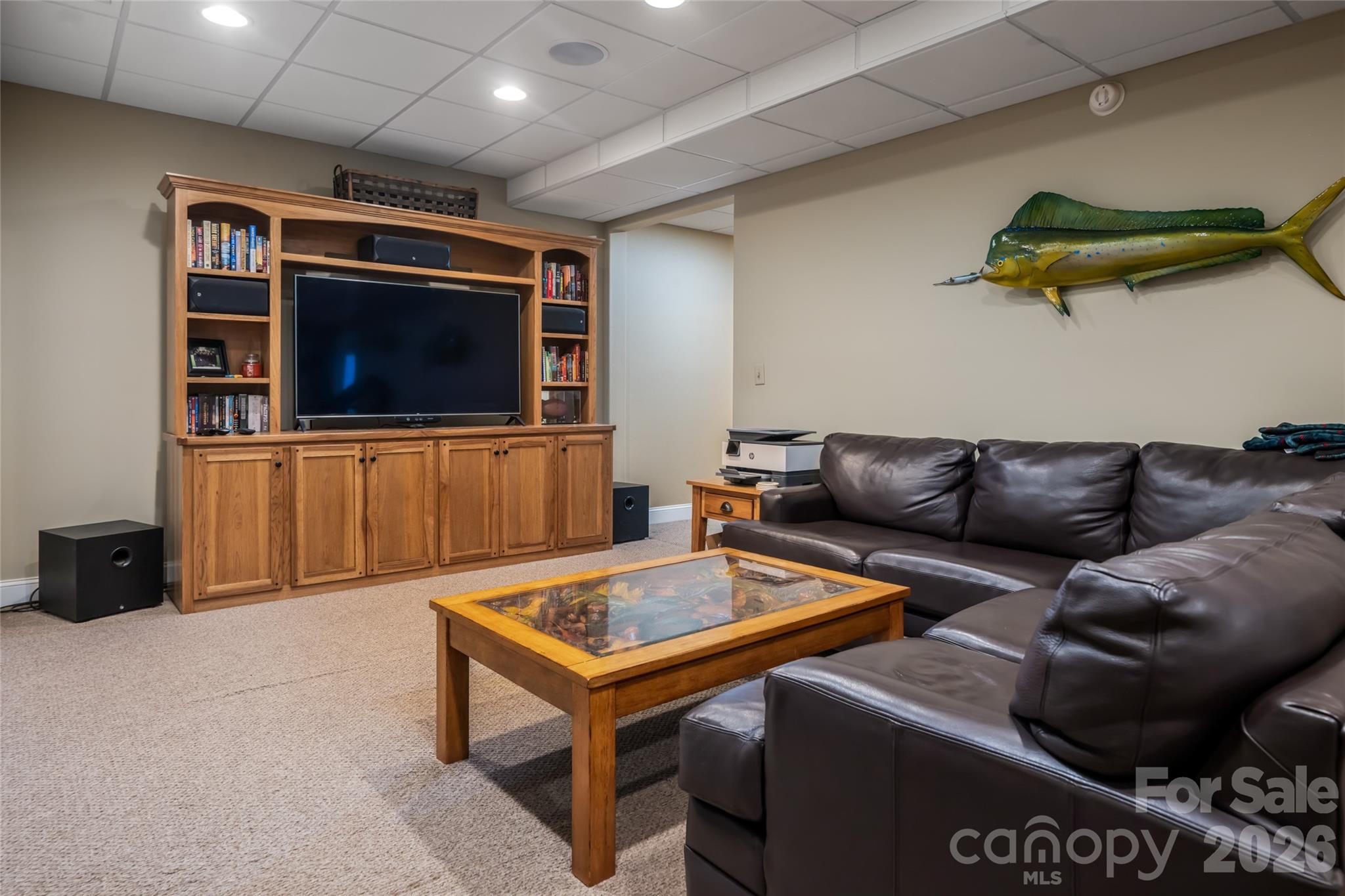 10 Lark Hill Drive — Arden