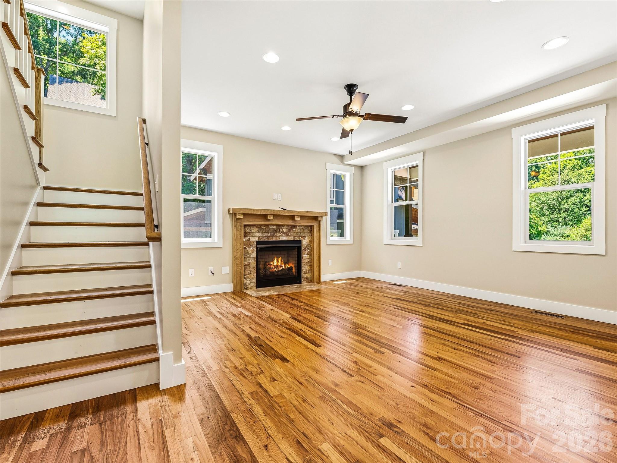 25 Shady Park Lane — Asheville