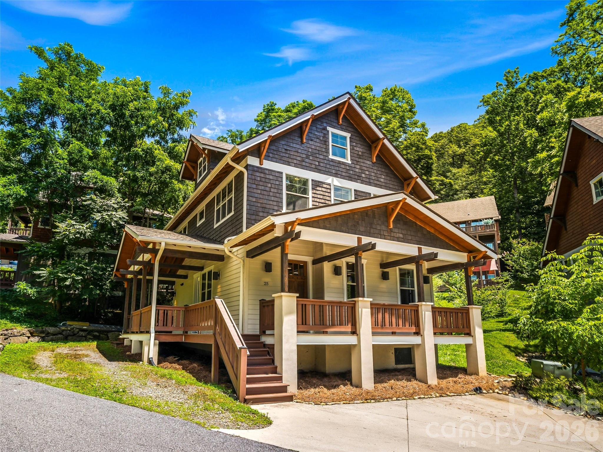 25 Shady Park Lane — Asheville