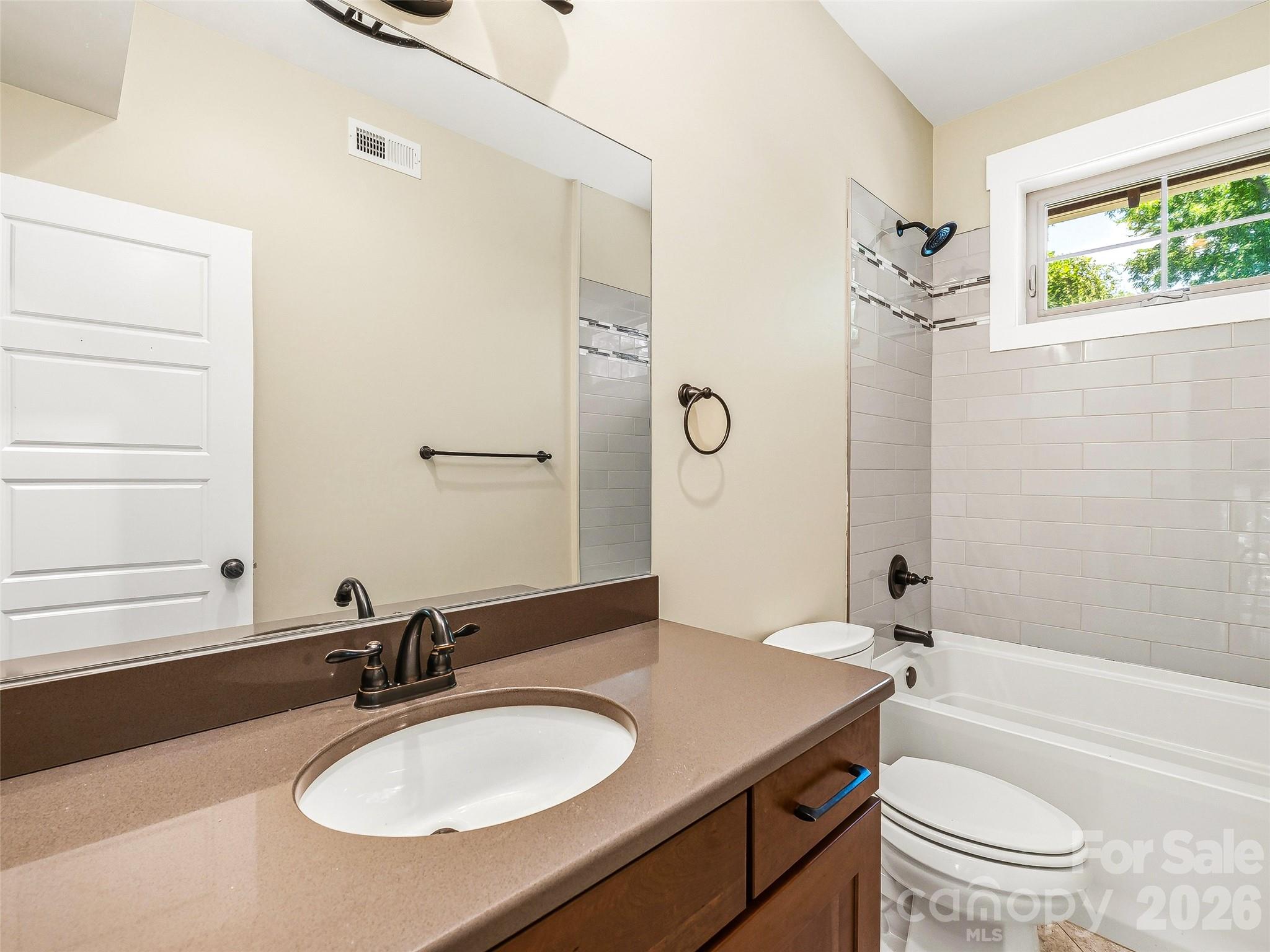 25 Shady Park Lane — Asheville