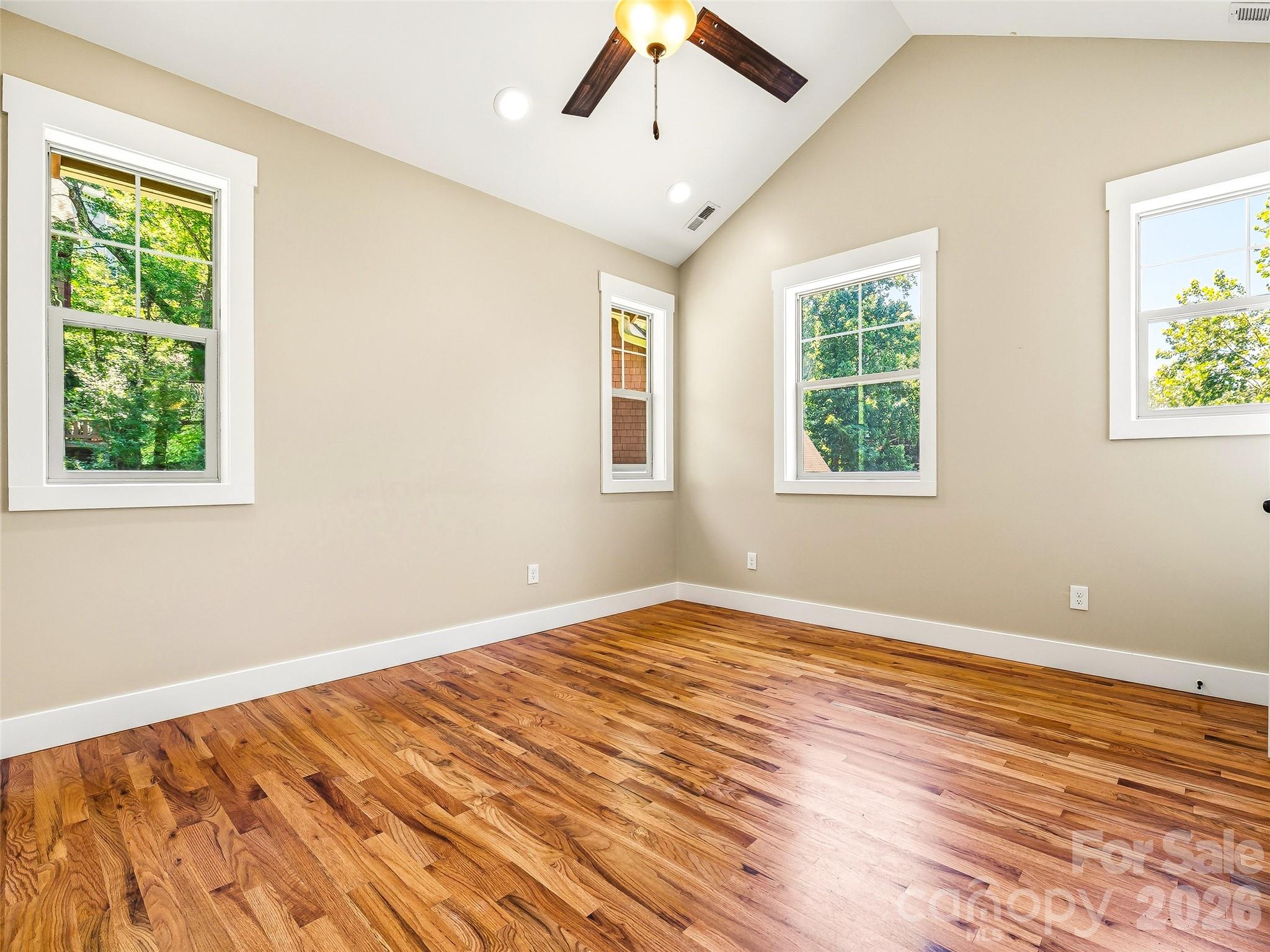 25 Shady Park Lane — Asheville
