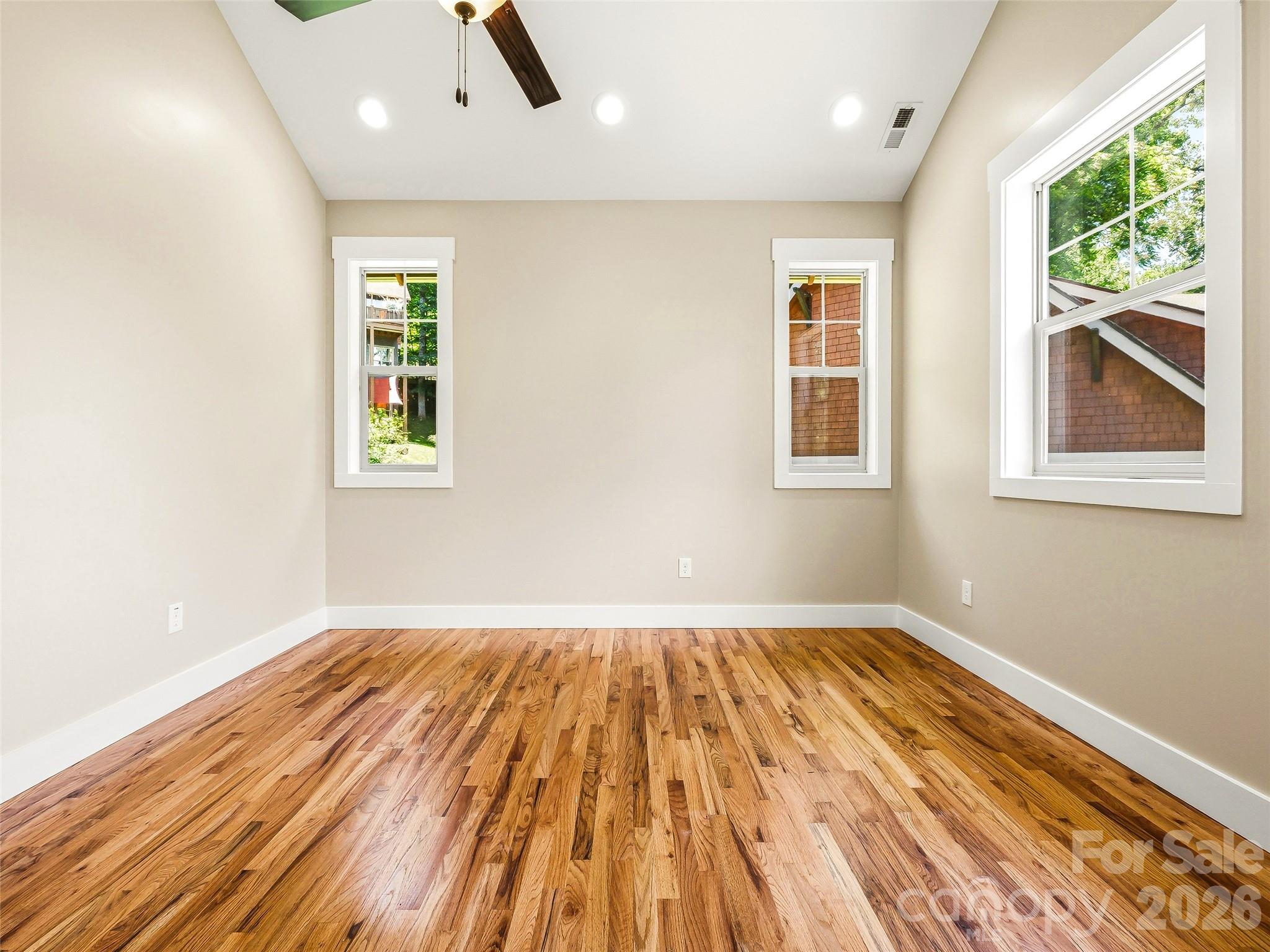 25 Shady Park Lane — Asheville