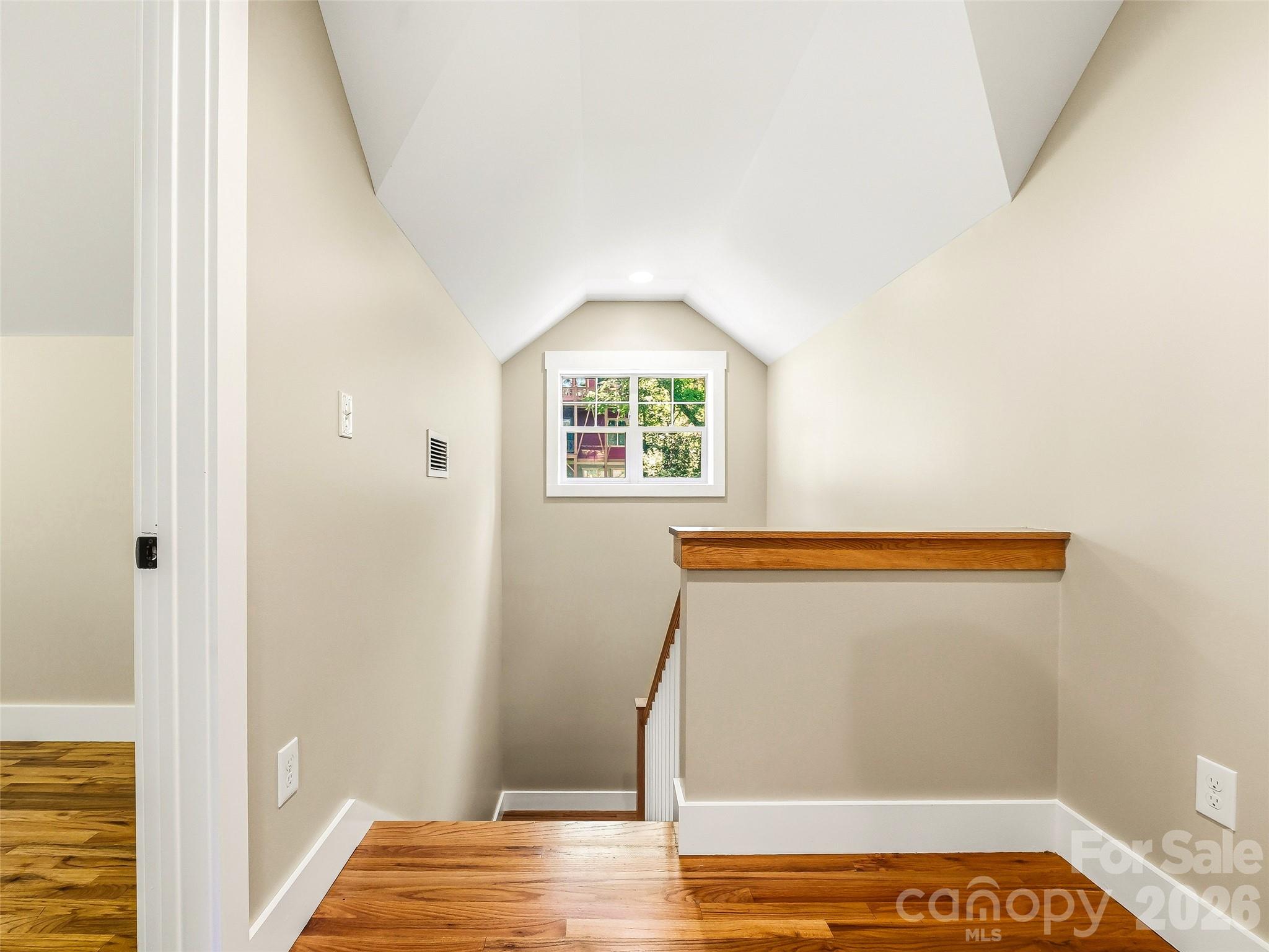 25 Shady Park Lane — Asheville
