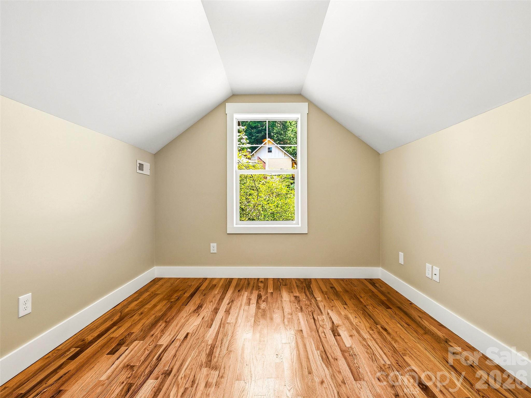 25 Shady Park Lane — Asheville