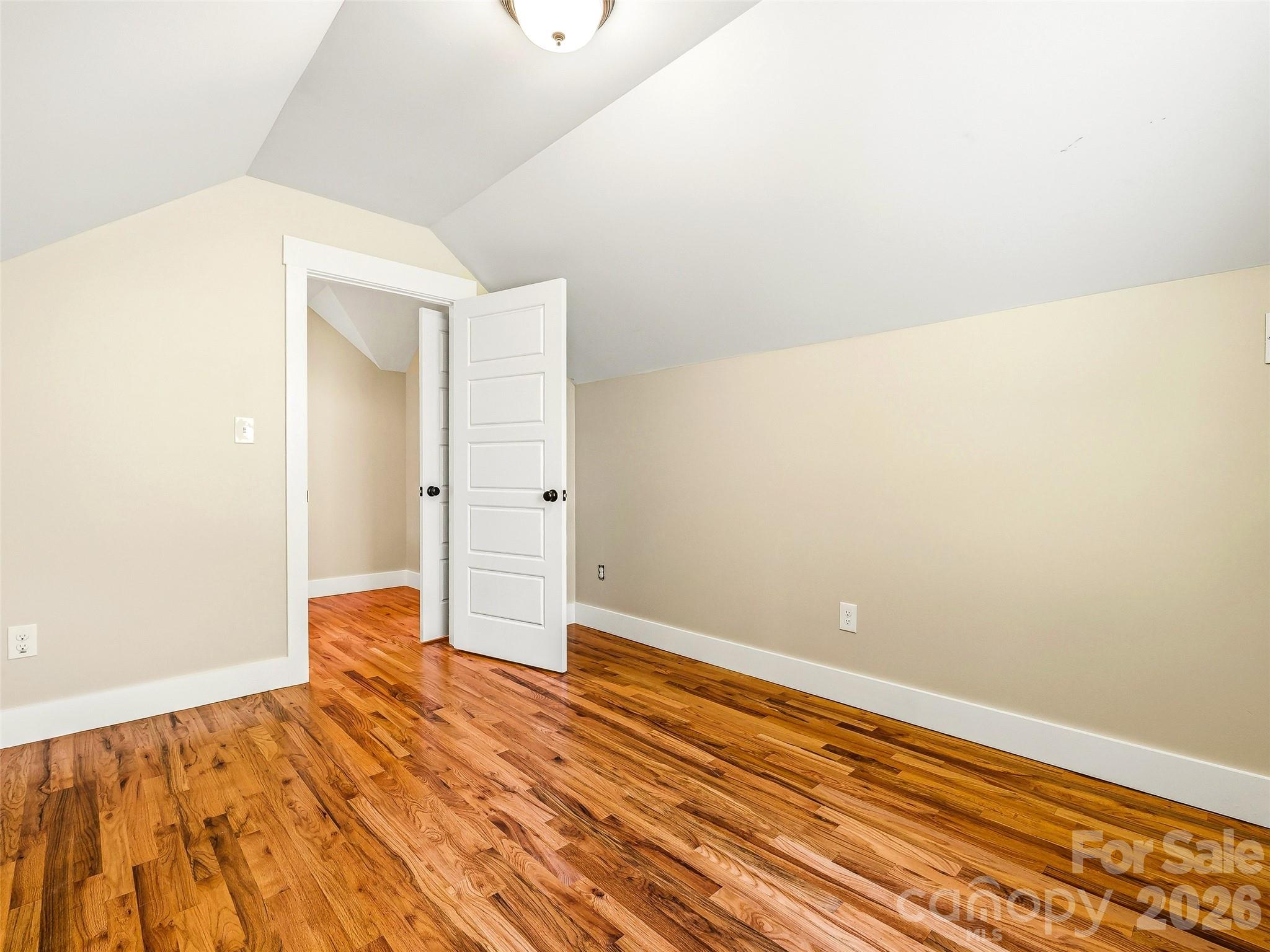 25 Shady Park Lane — Asheville