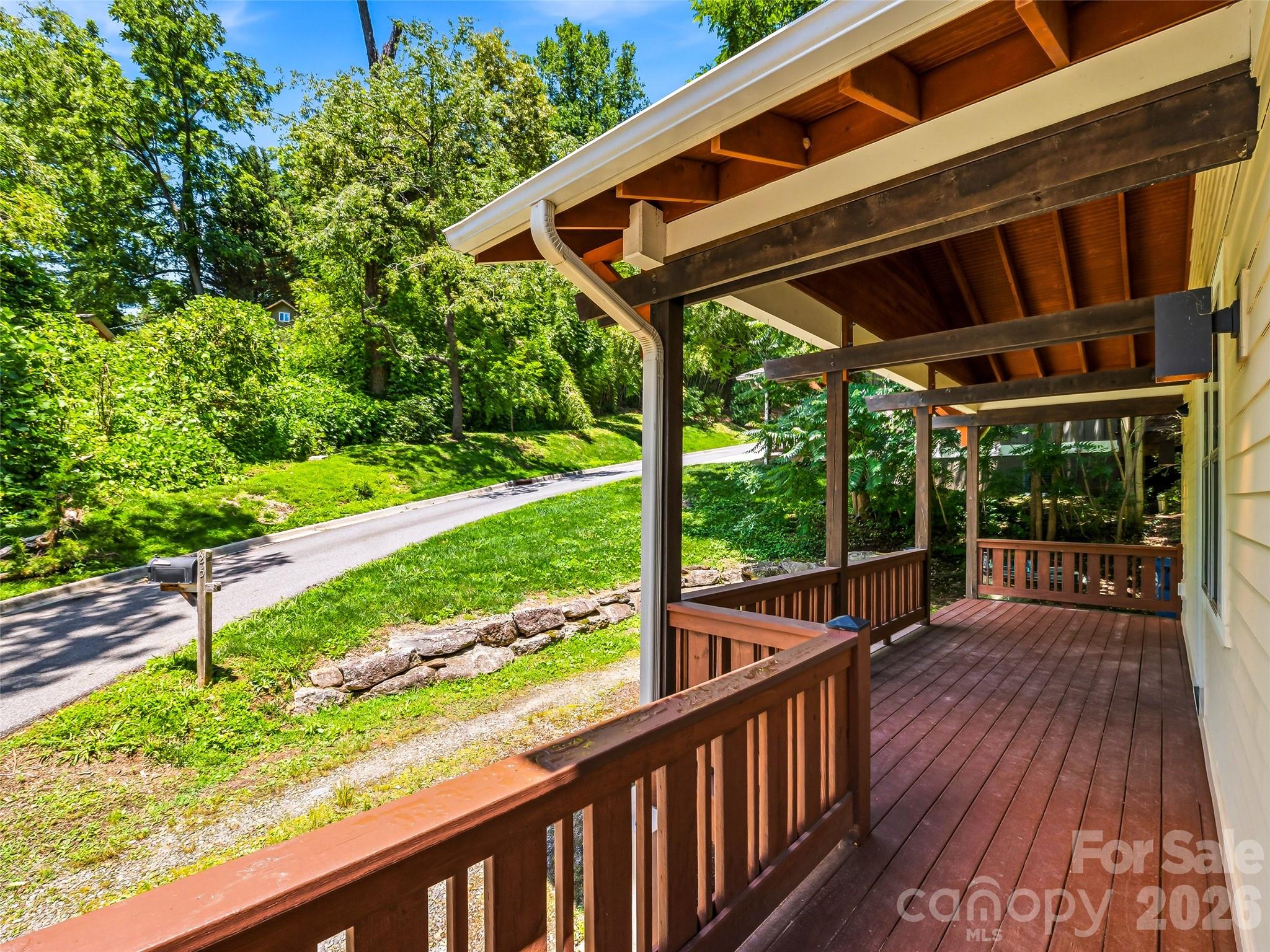 25 Shady Park Lane — Asheville