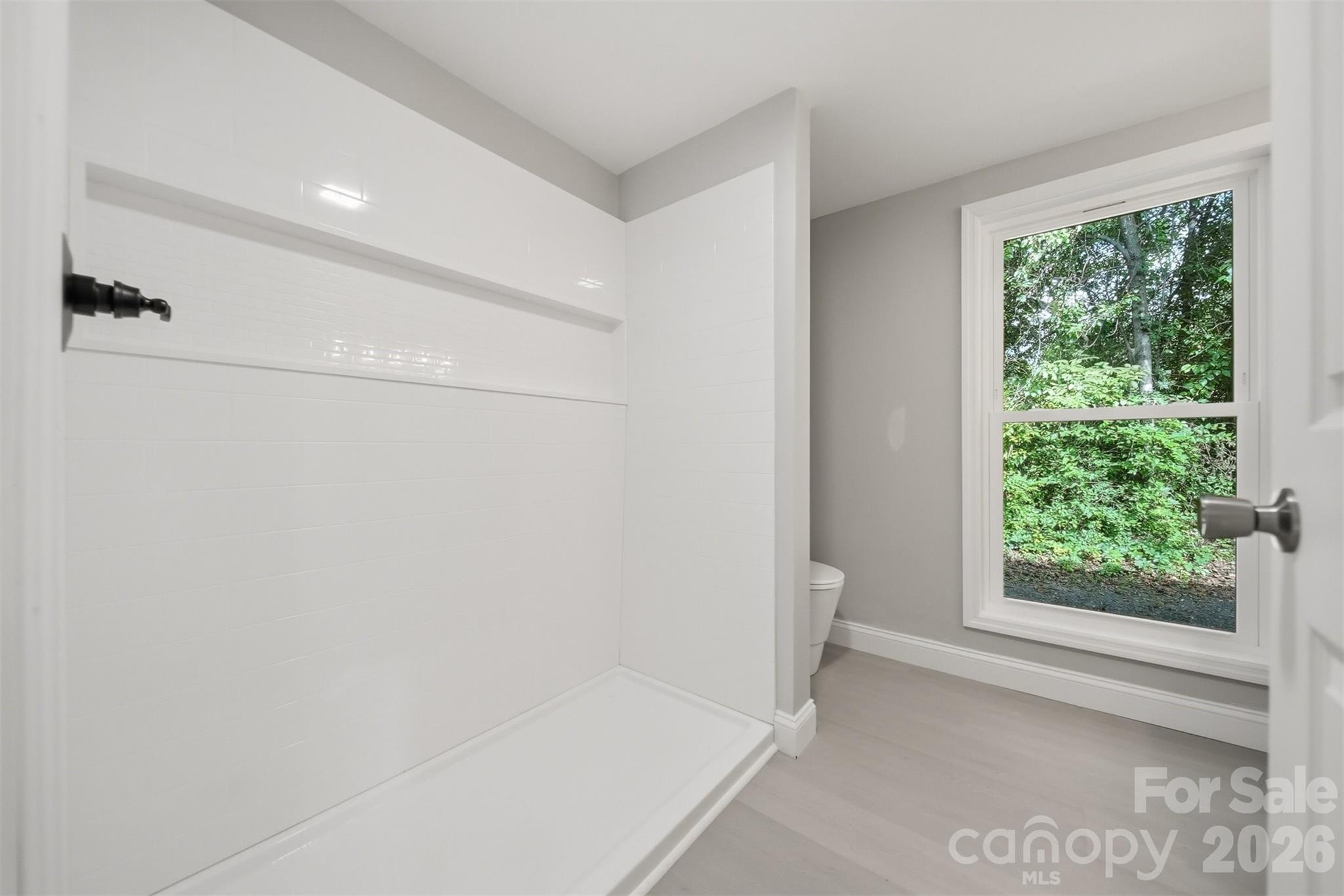 218 33rd Street SW — Hickory