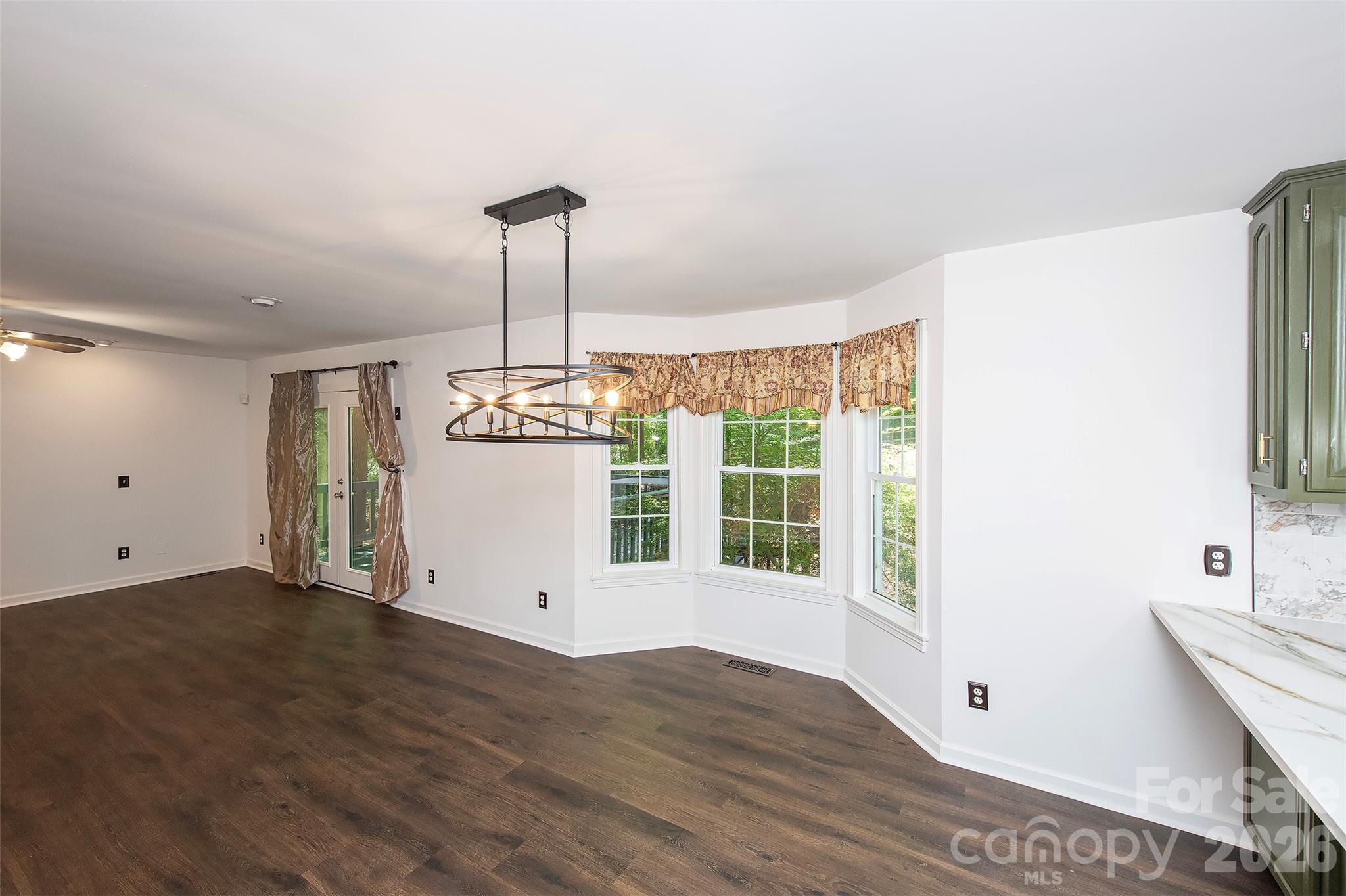 8327 Loma Linda Lane — Waxhaw