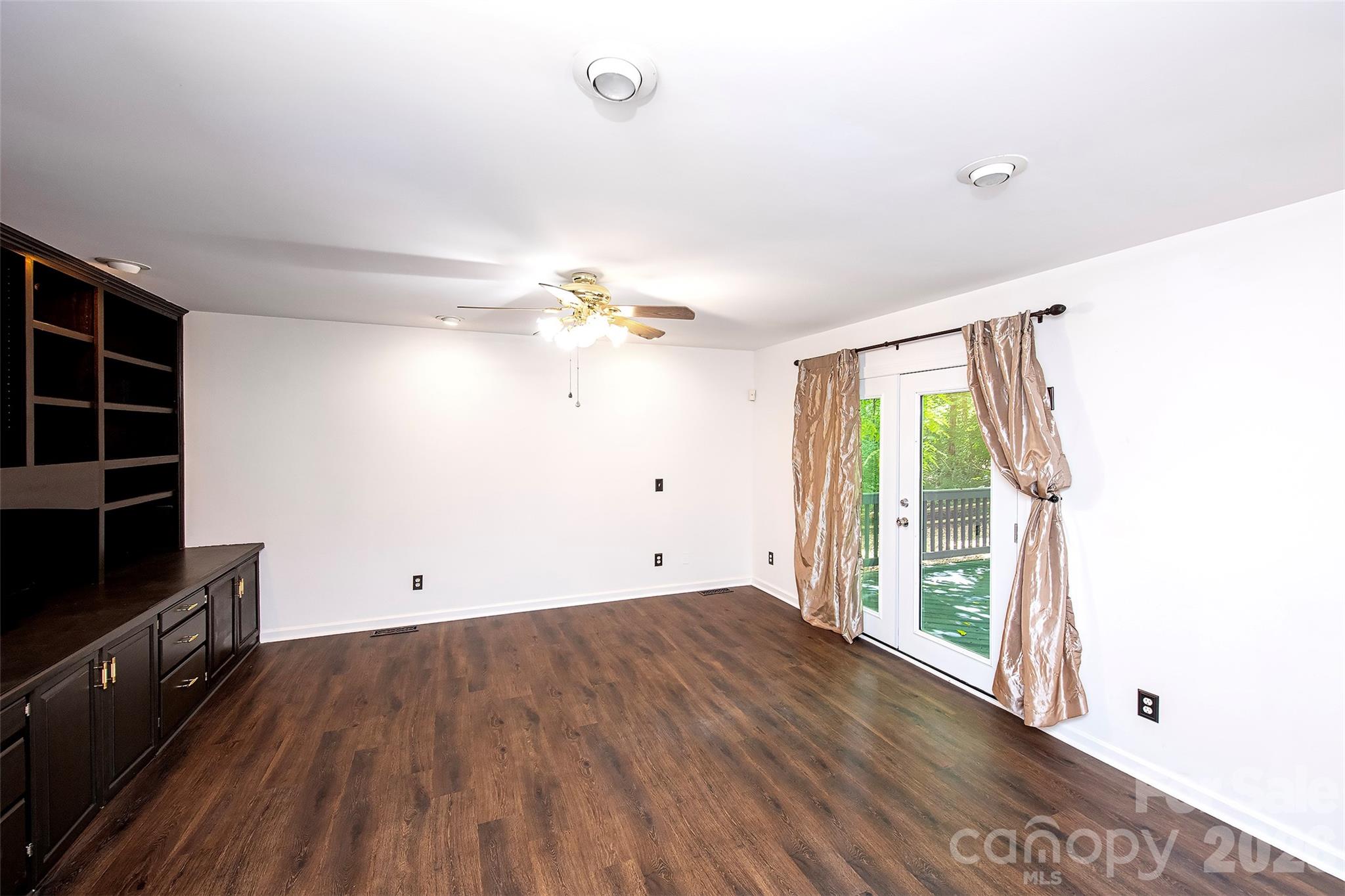 8327 Loma Linda Lane — Waxhaw