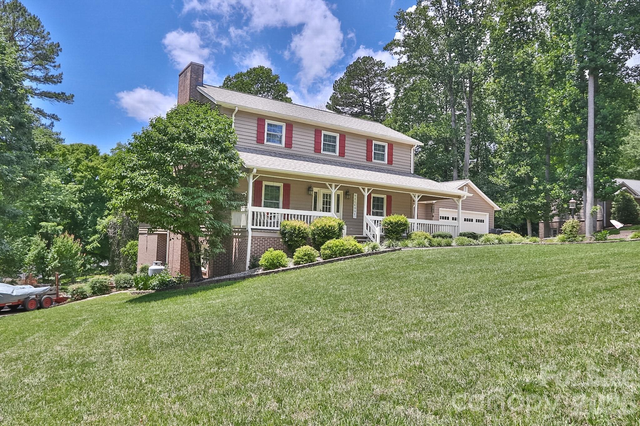 135 Holly Hill Drive — Elkin