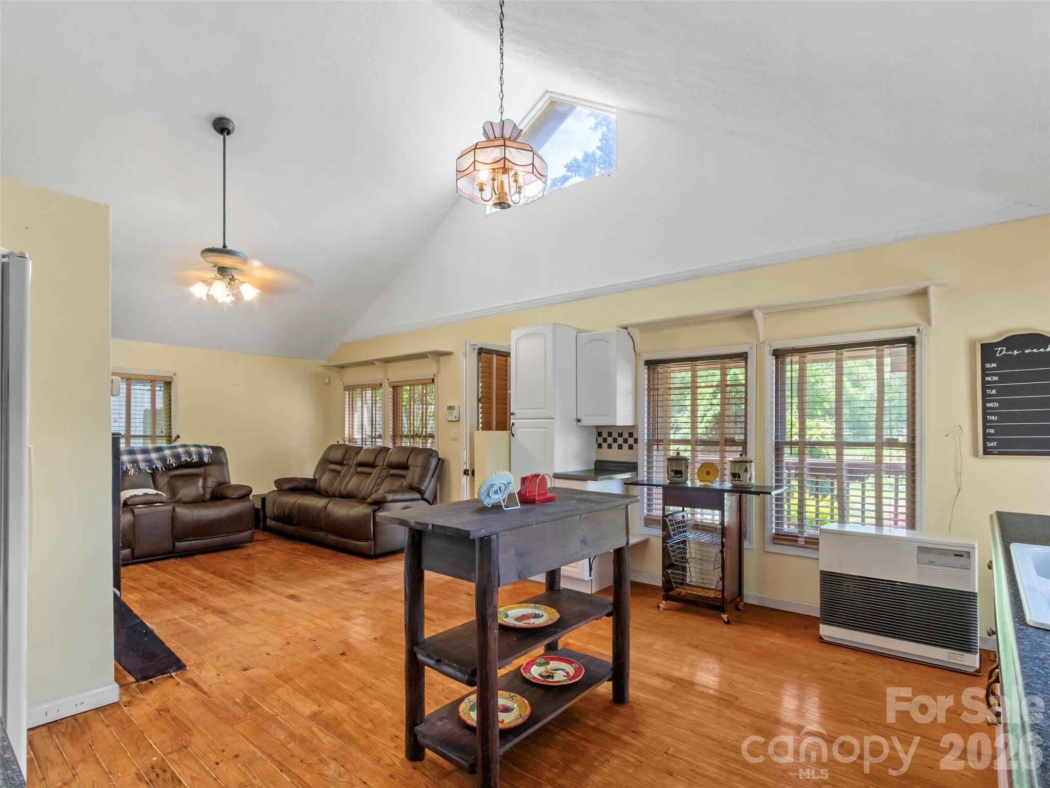 30 Clover Lane — Burnsville