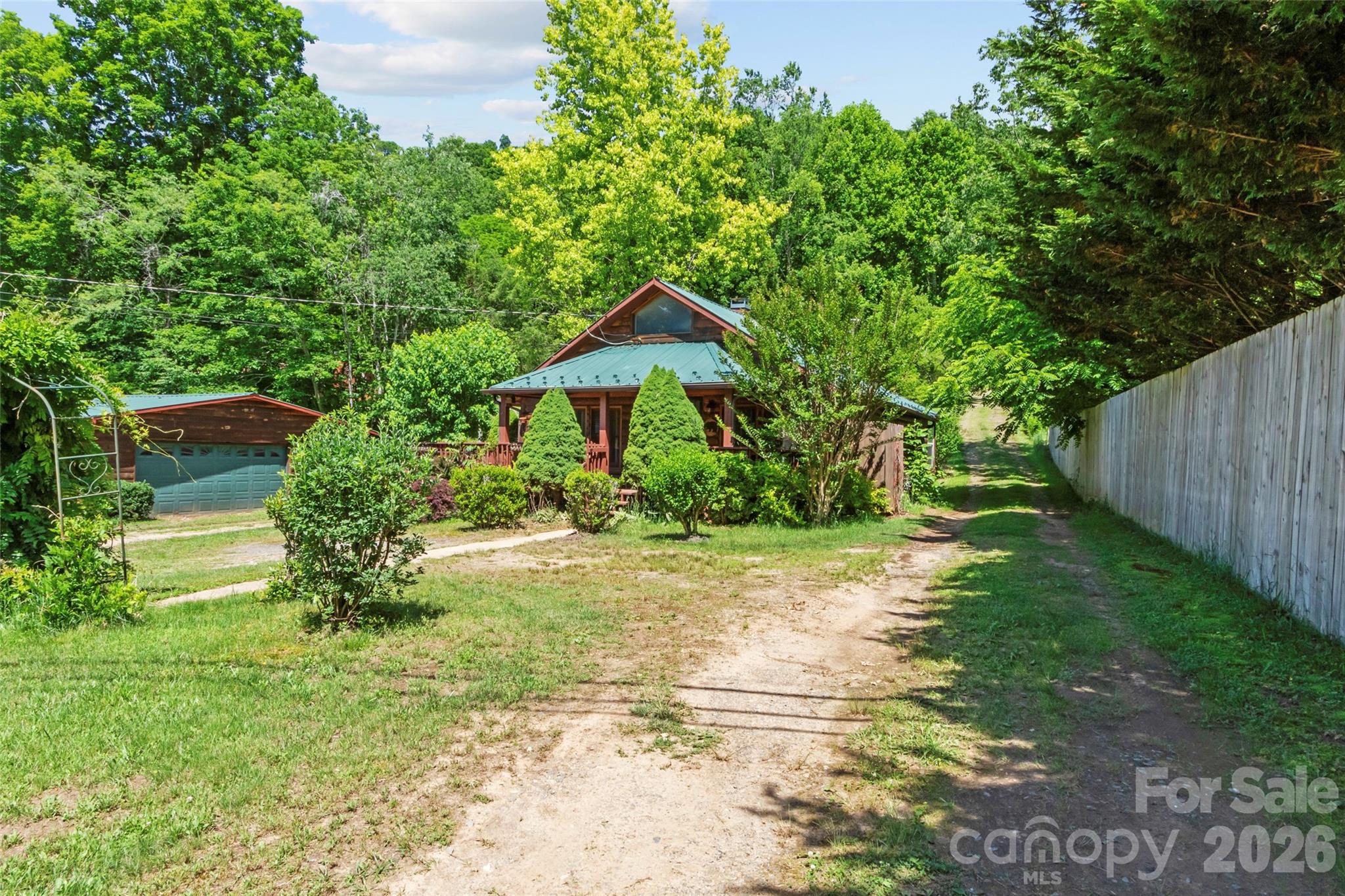 30 Clover Lane — Burnsville