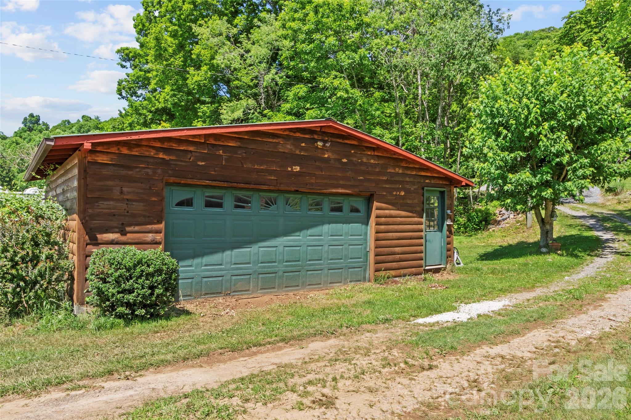 30 Clover Lane — Burnsville