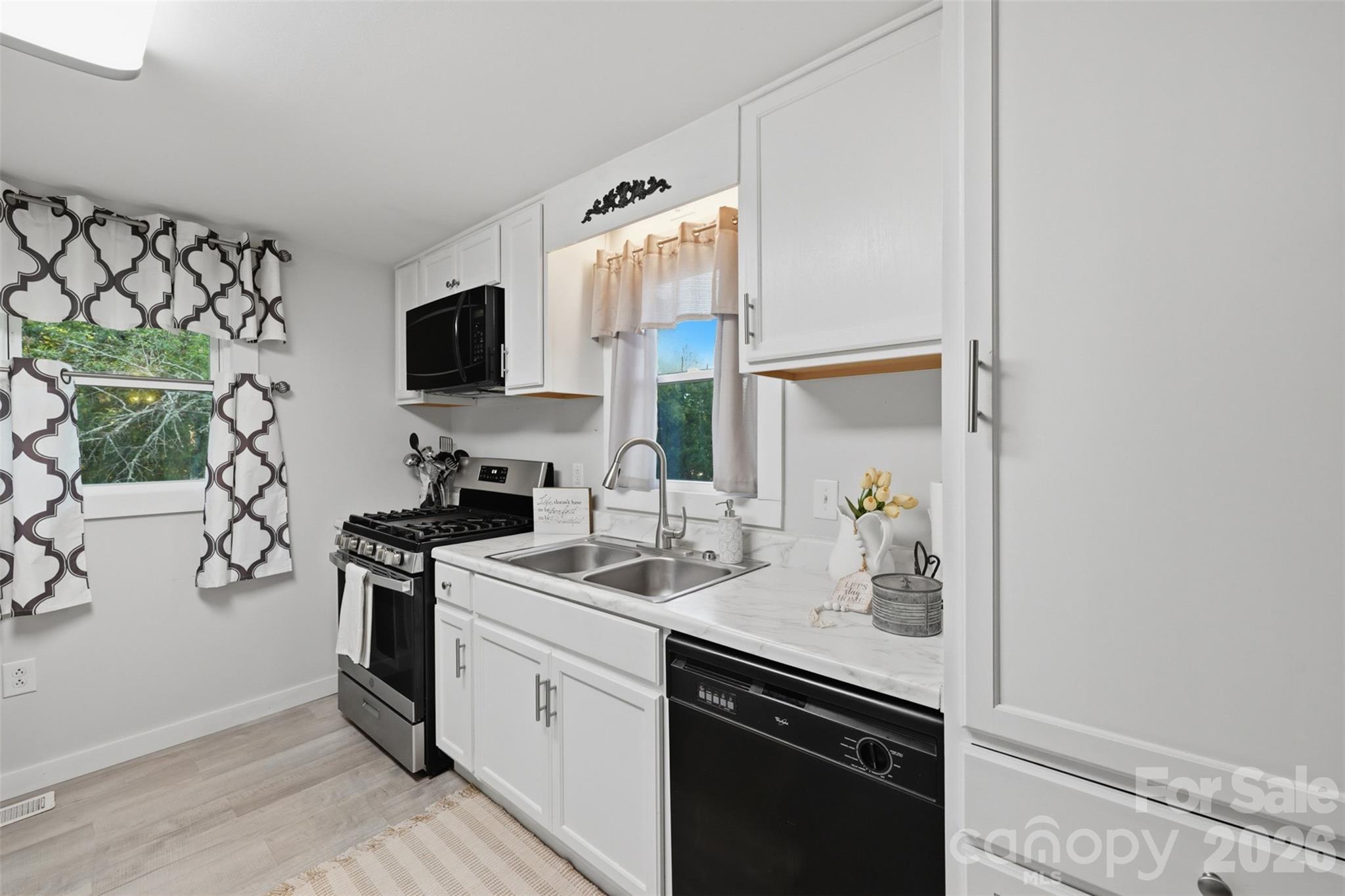 32 W Highland Avenue — Granite Falls