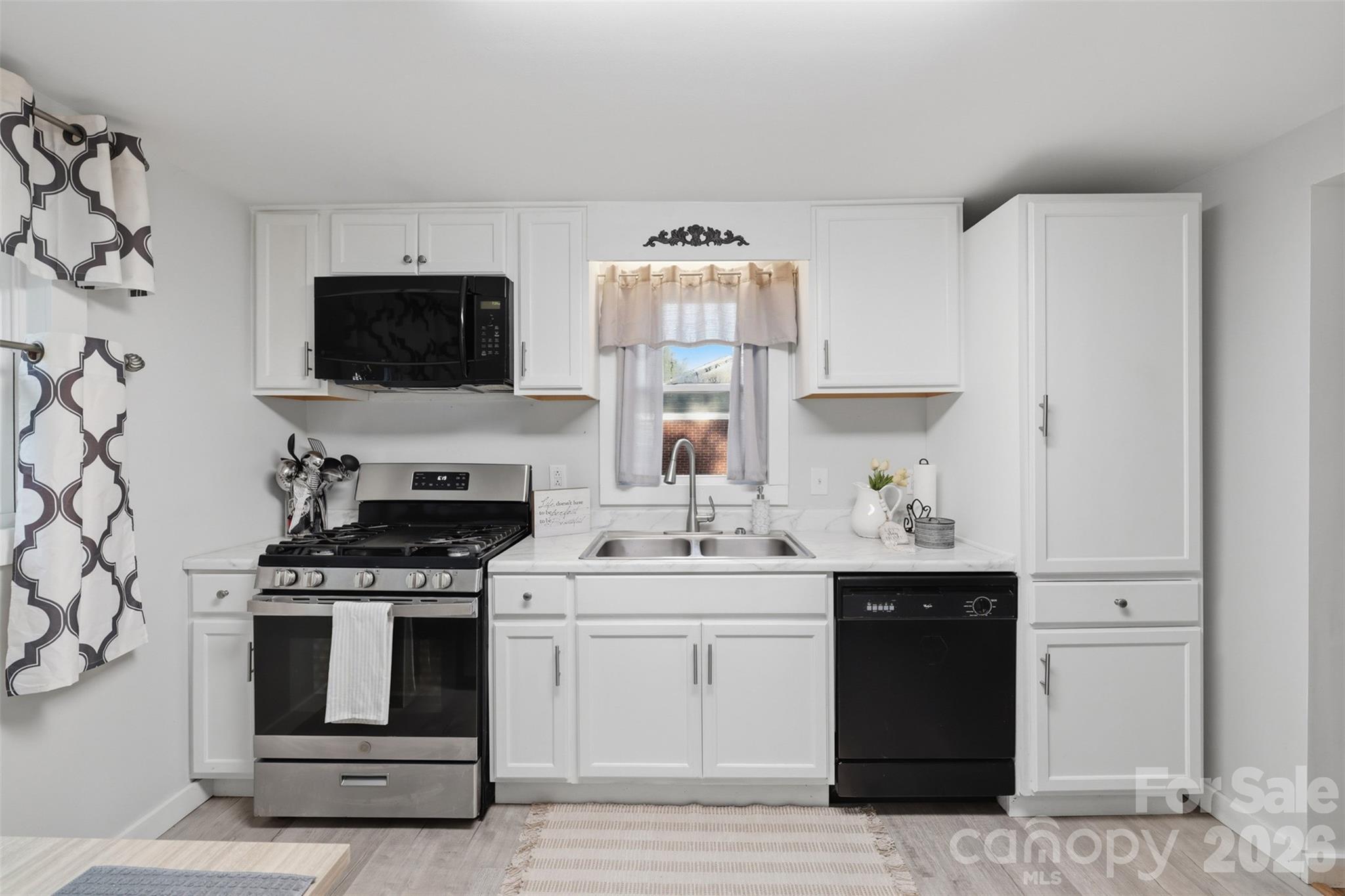 32 W Highland Avenue — Granite Falls