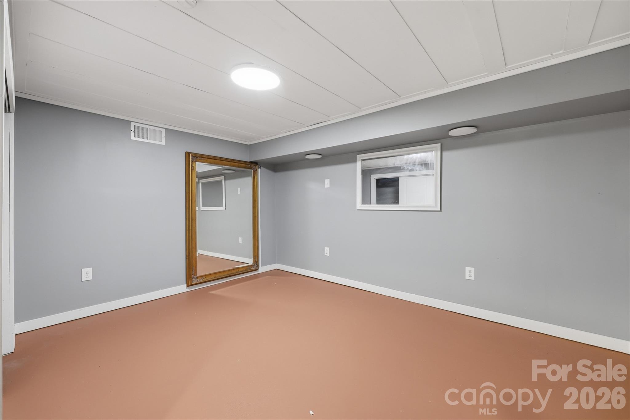 32 W Highland Avenue — Granite Falls