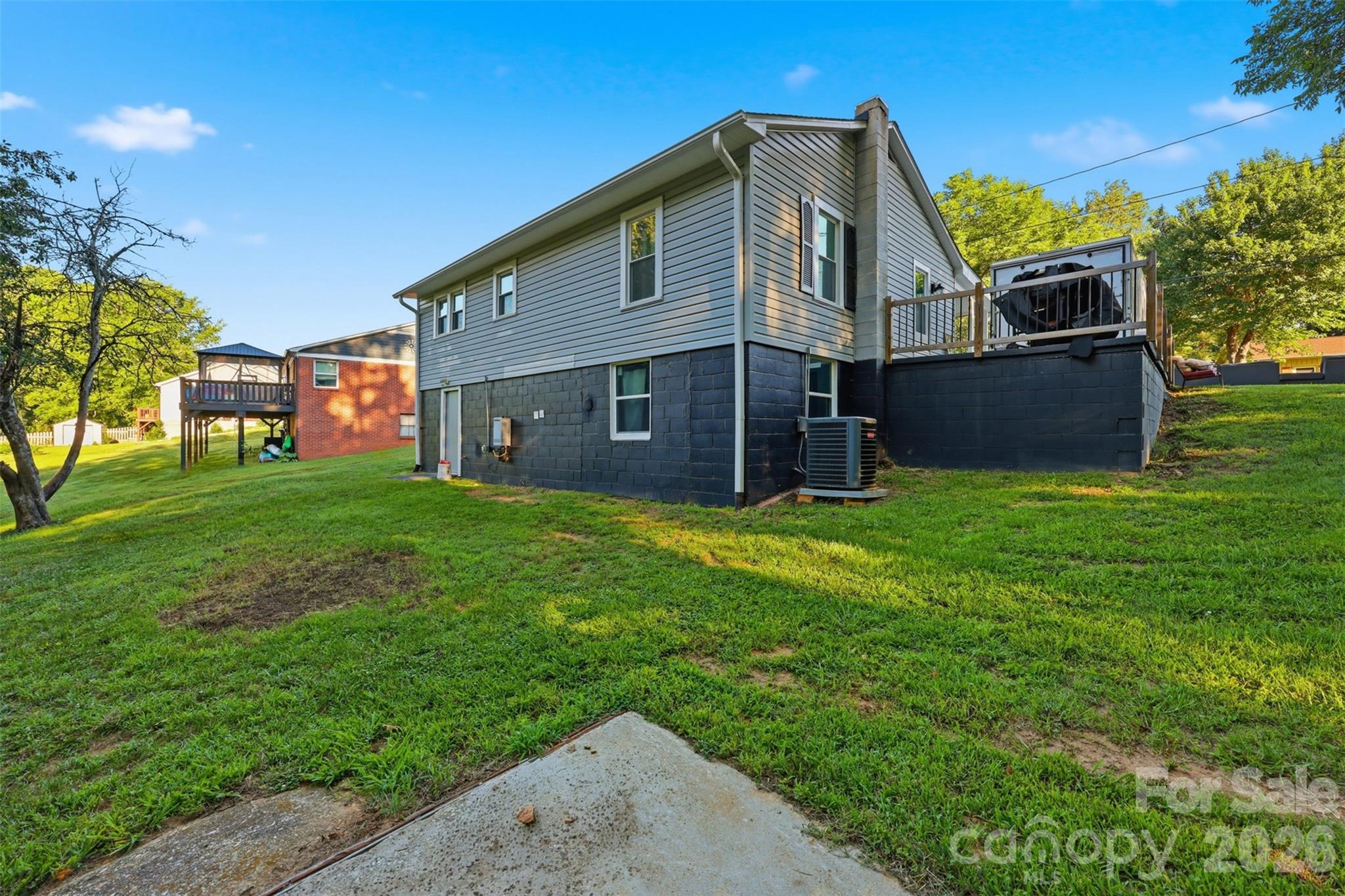 32 W Highland Avenue — Granite Falls