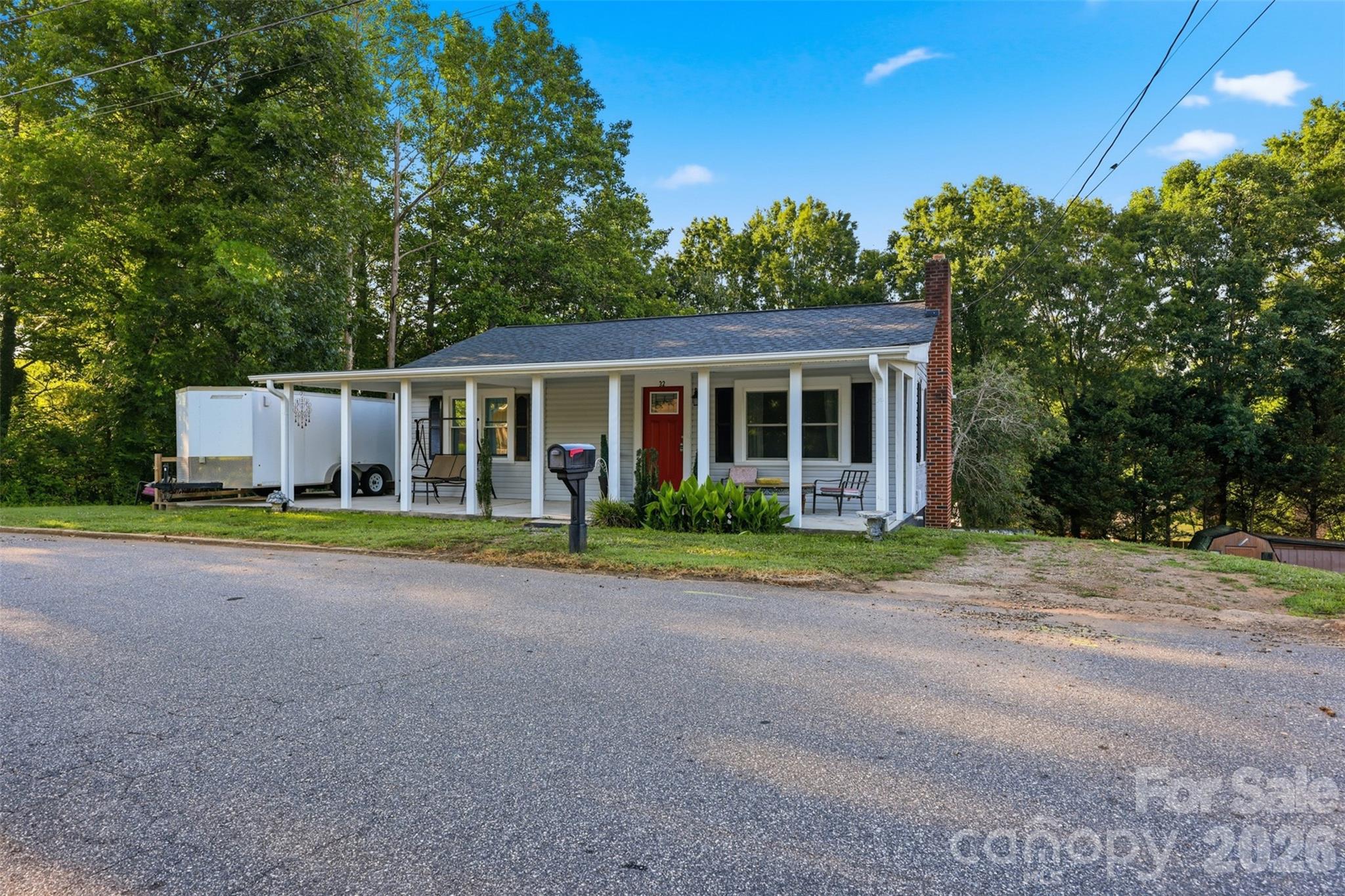 32 W Highland Avenue — Granite Falls