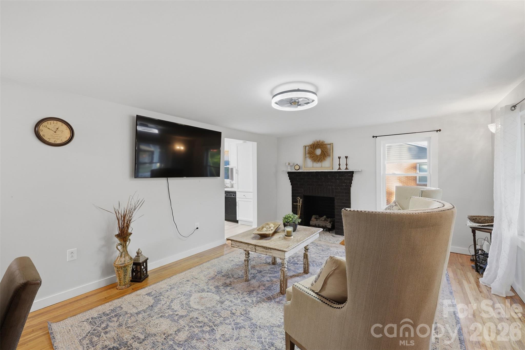 32 W Highland Avenue — Granite Falls