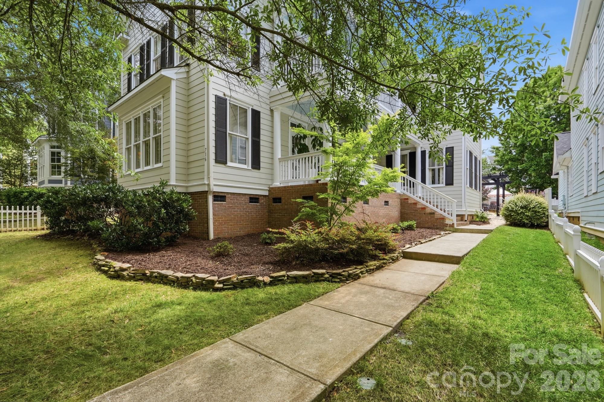 716 Shady Grove Crossing — Fort Mill