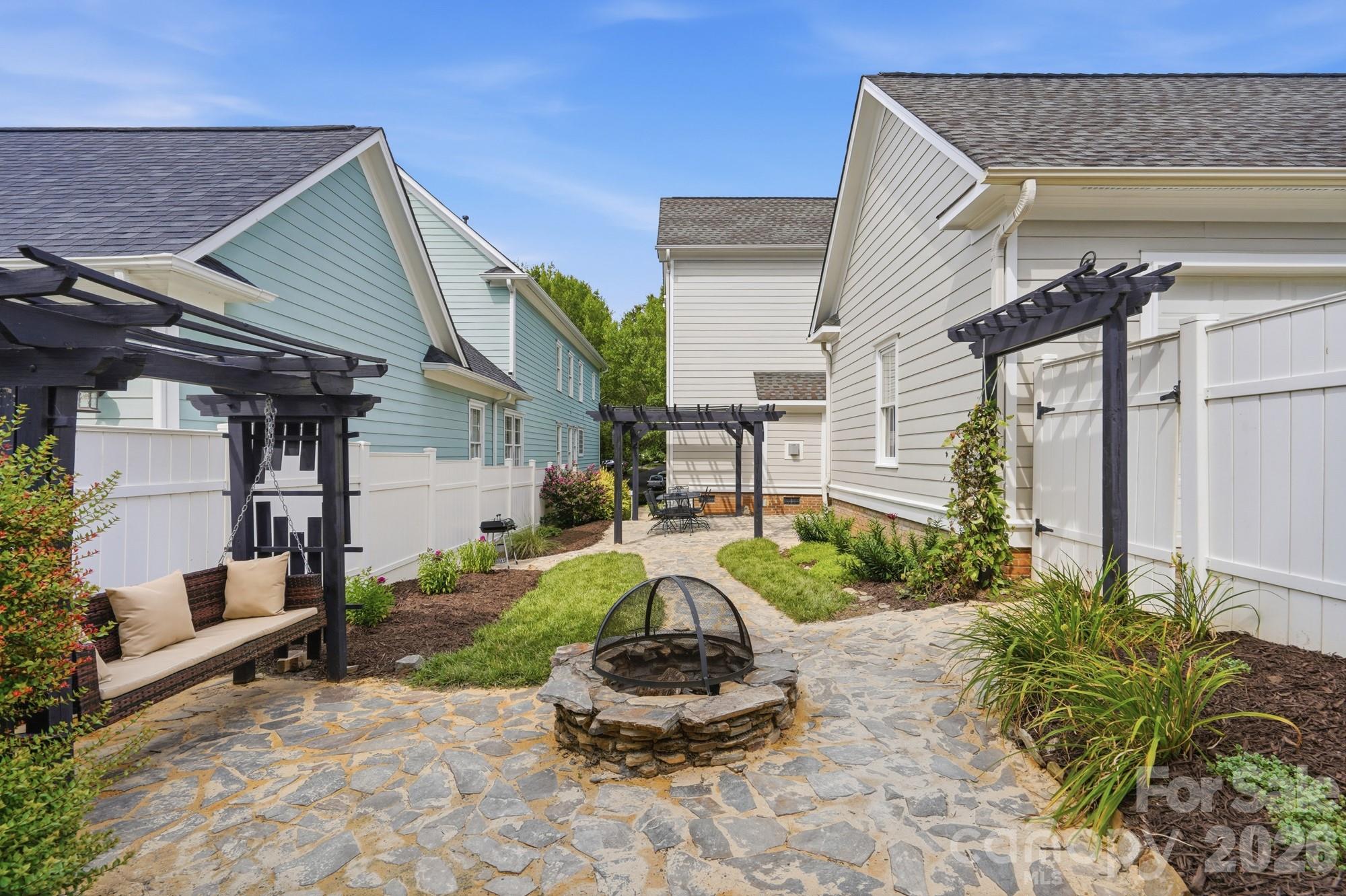 716 Shady Grove Crossing — Fort Mill