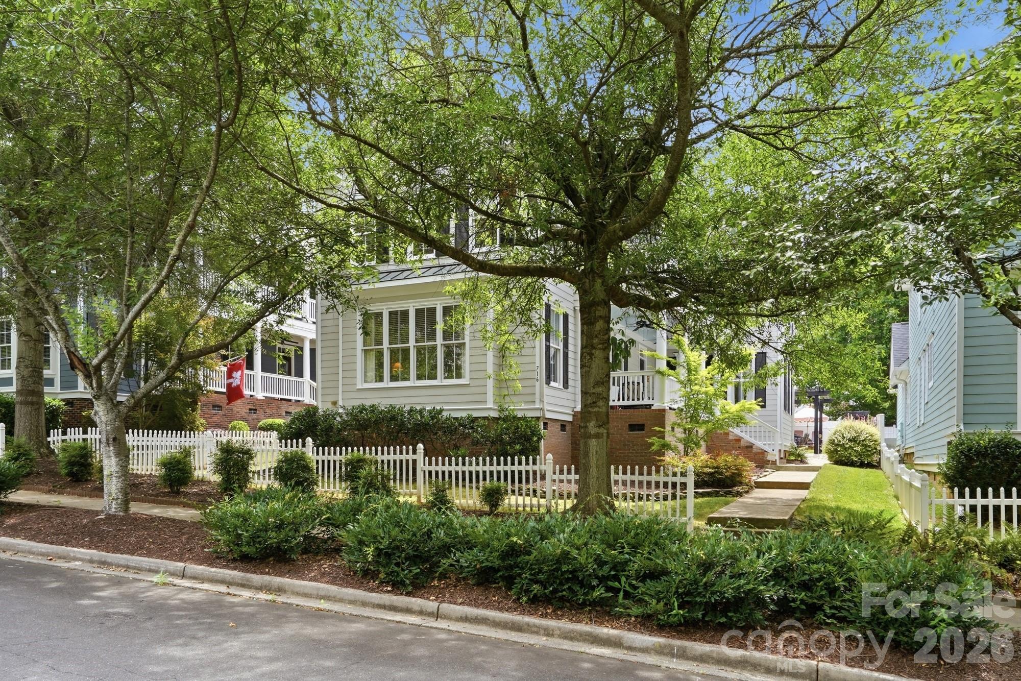 716 Shady Grove Crossing — Fort Mill